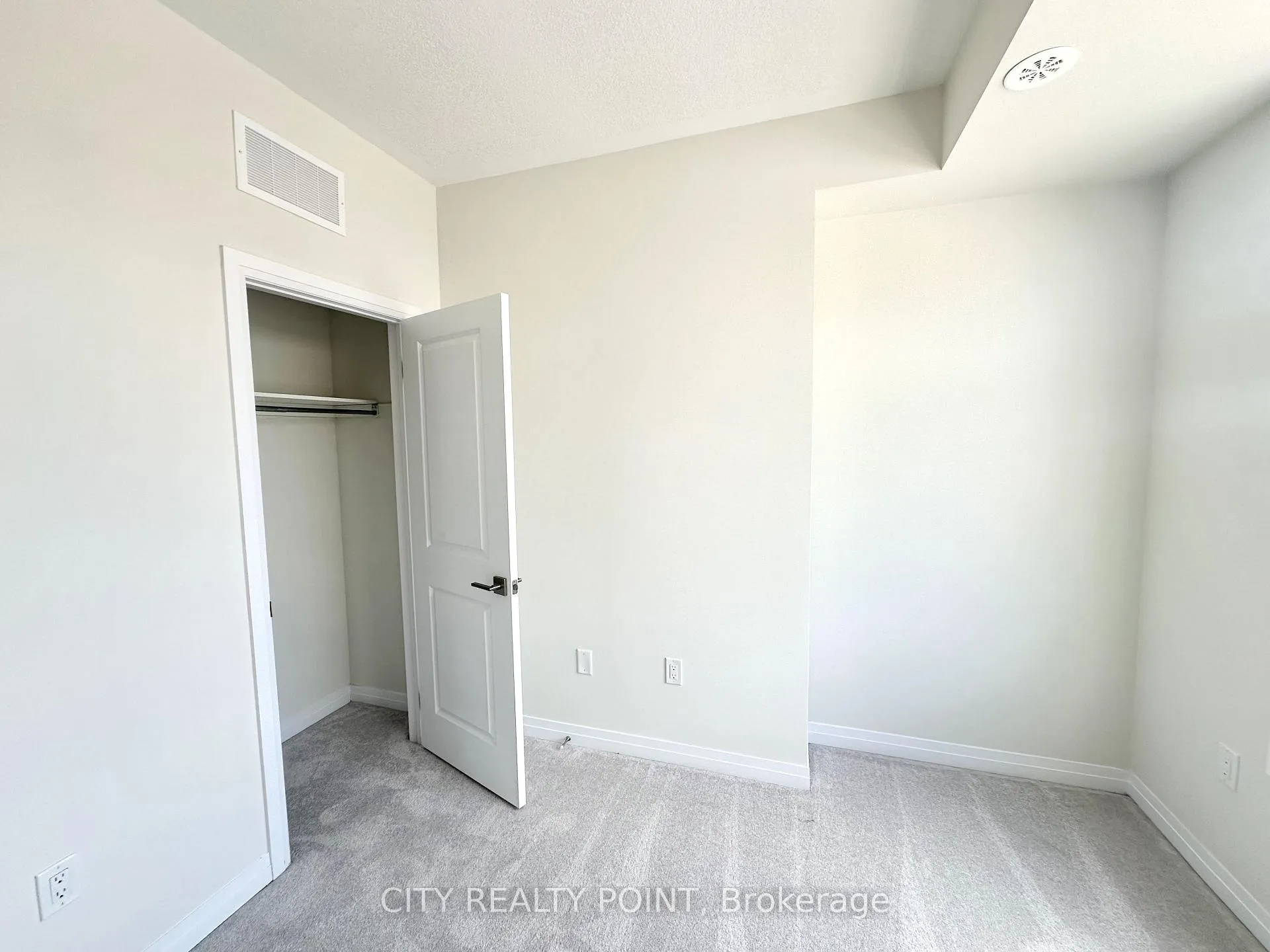 Photo 16 of Unit 5, 15 Fieldridge Crescent N, Brampton, Sandringham-Wellington North — HOMEH
