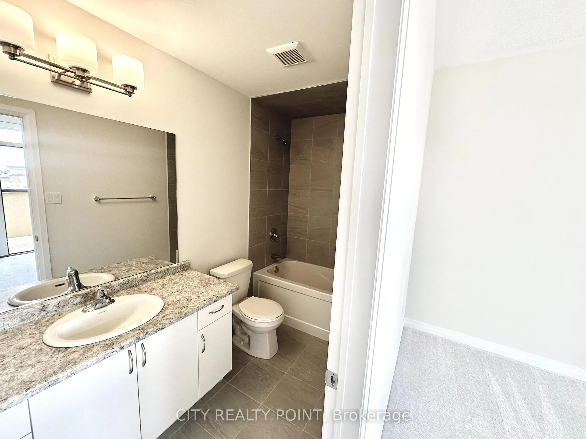 Photo 21 of Unit 5, 15 Fieldridge Crescent N, Brampton, Sandringham-Wellington North — HOMEH