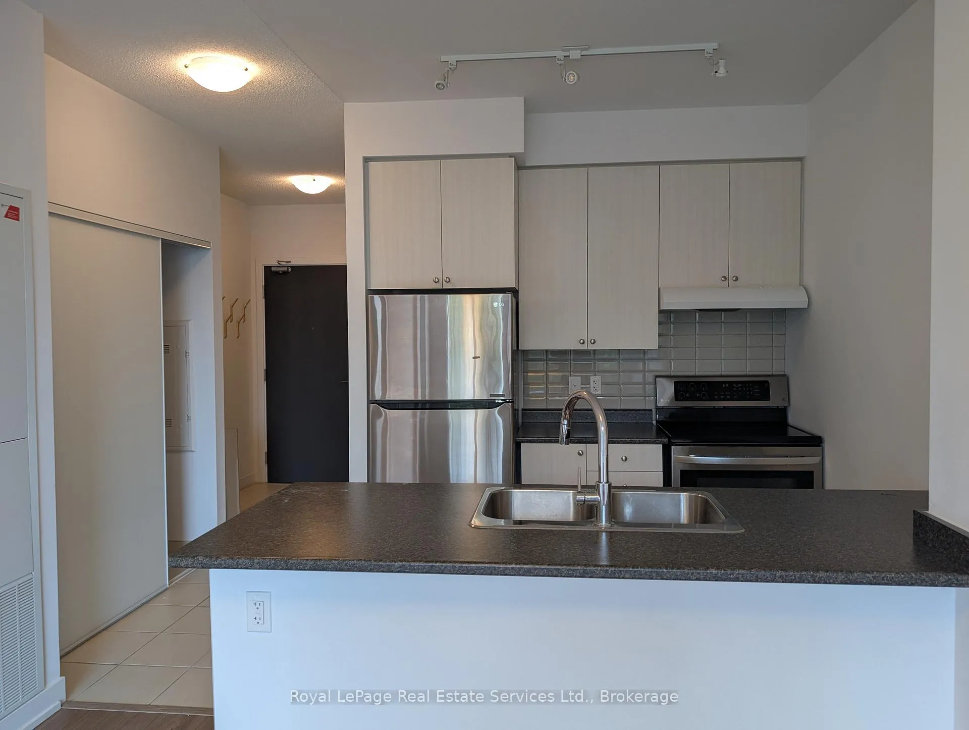 Photo 3 of Unit 213, 8 Trent Avenue, Toronto, East End-Danforth — HOMEH