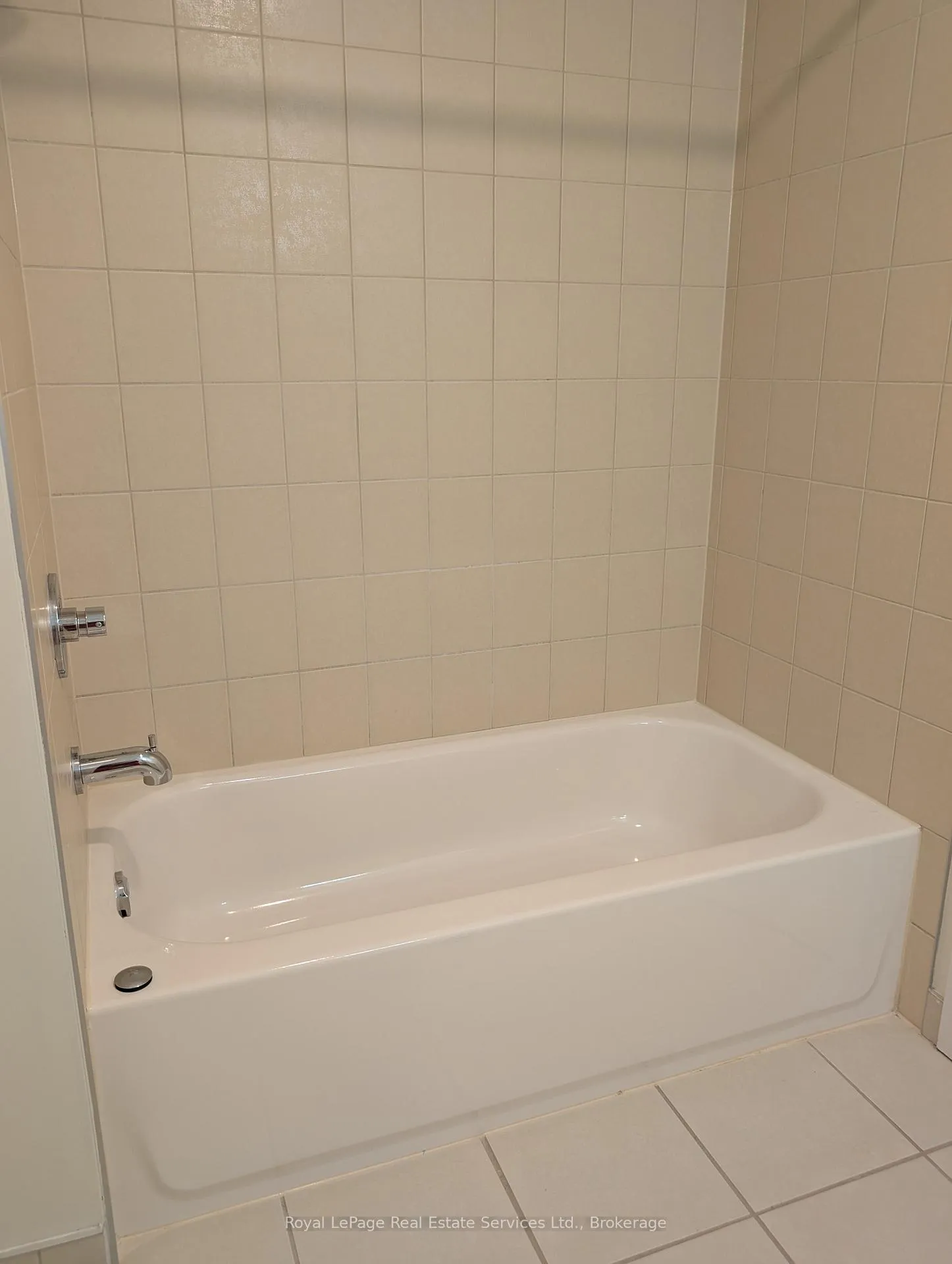 Photo 14 of Unit 213, 8 Trent Avenue, Toronto, East End-Danforth — HOMEH