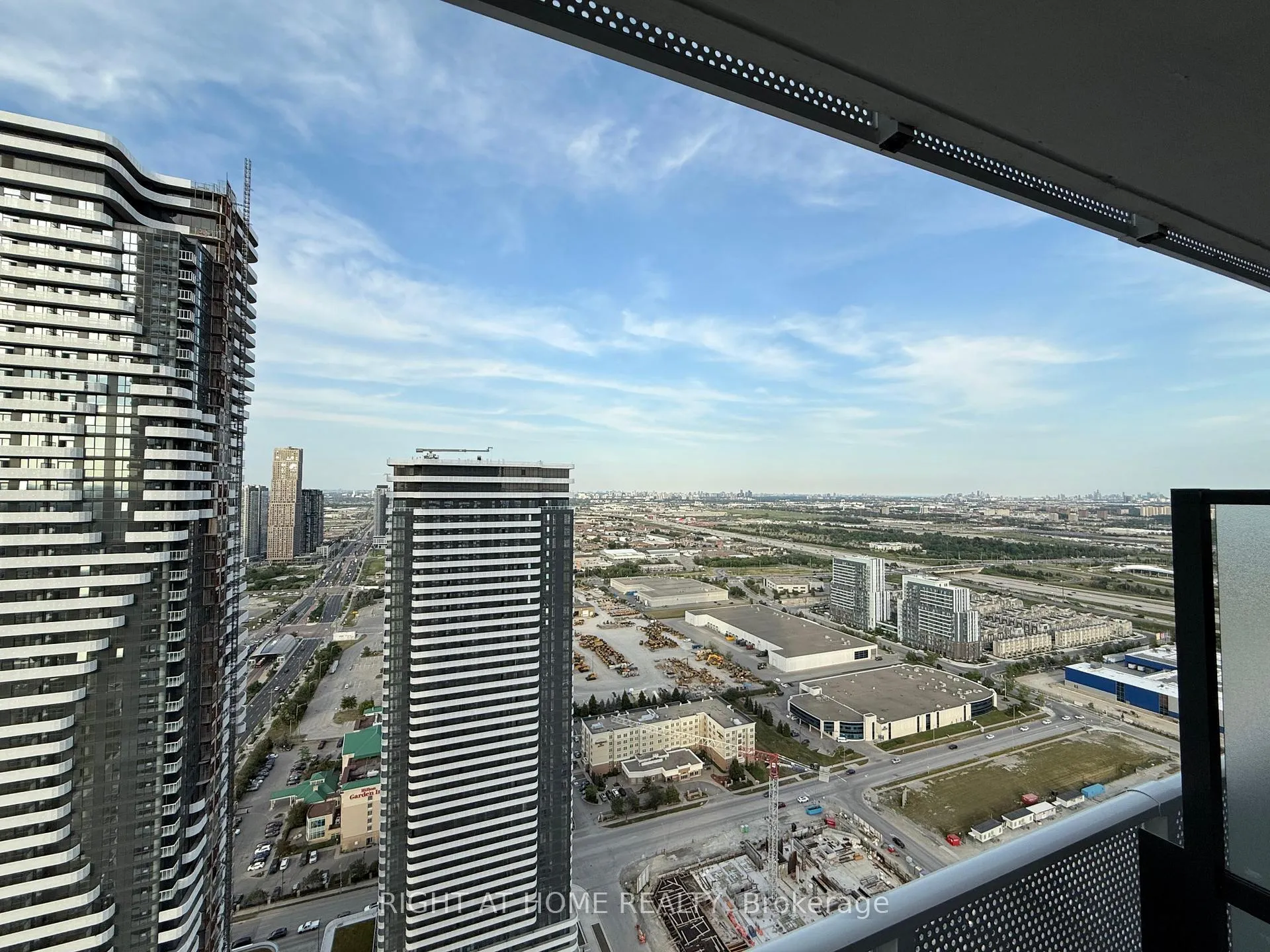 Photo 21 of Unit 5015, 195 Commerce Street, Vaughan, Vaughan Corporate Centre — HOMEH