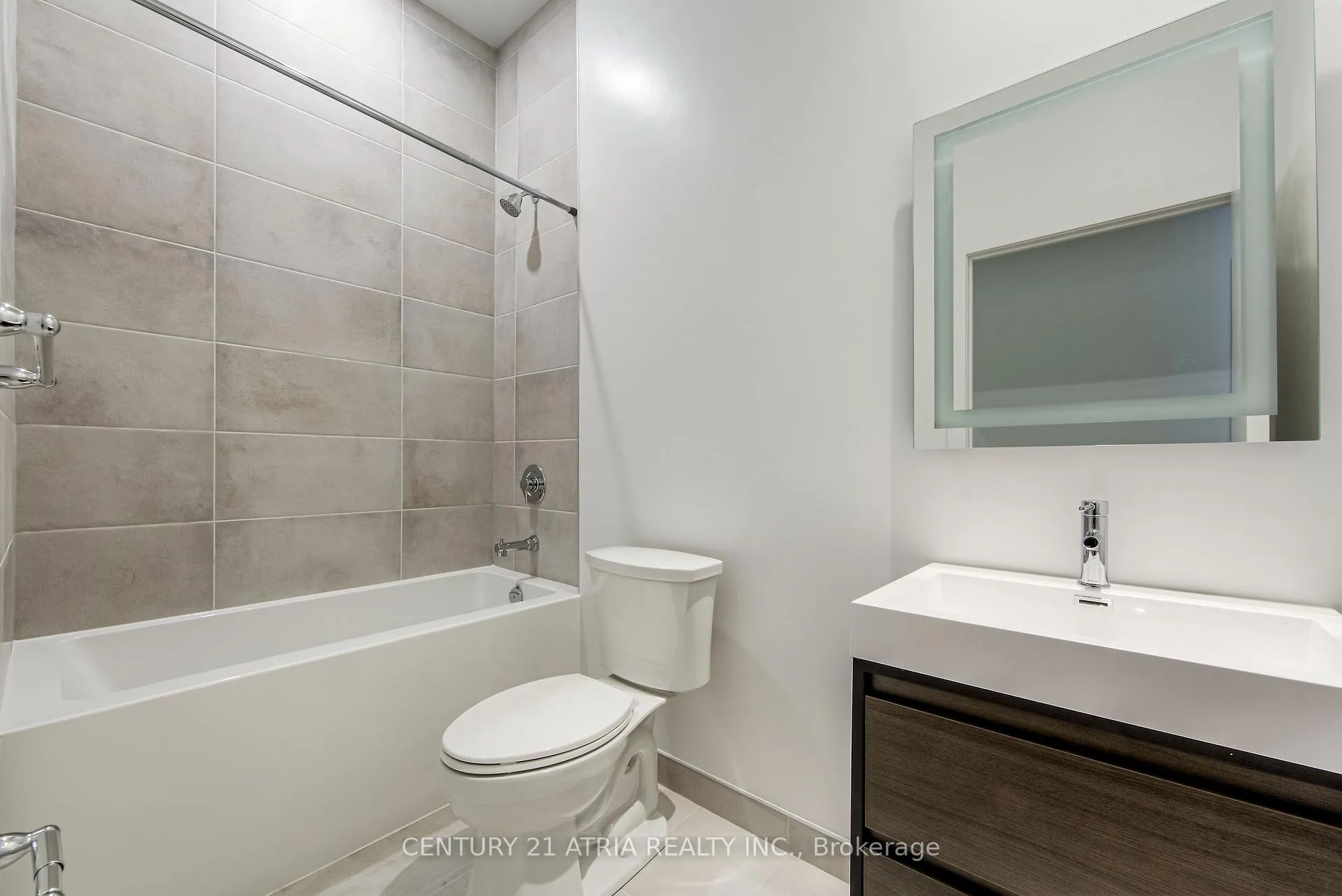 Photo 4 of Unit 202, 150 Logan Avenue, Toronto, South Riverdale — HOMEH