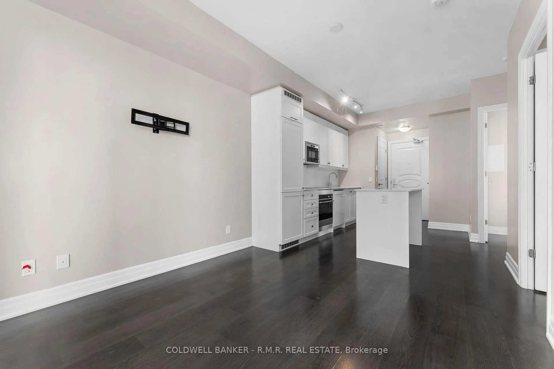 Photo 7 of Unit 404, 9085 Jane Street, Vaughan, Concord — HOMEH