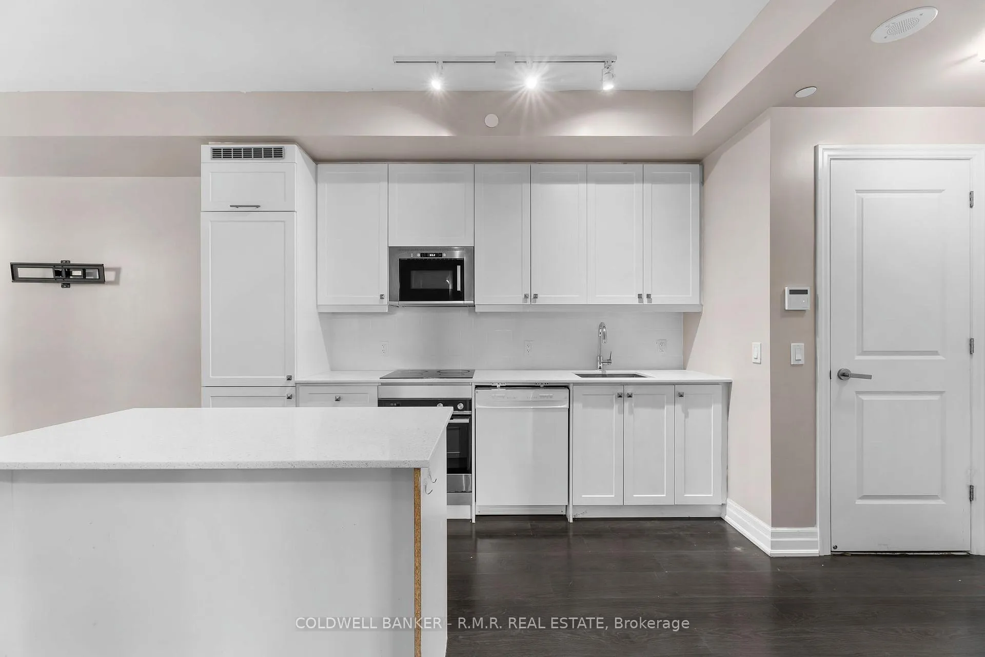 Photo 19 of Unit 404, 9085 Jane Street, Vaughan, Concord — HOMEH