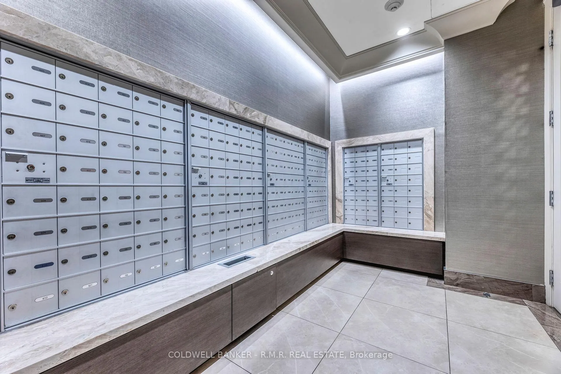 Photo 34 of Unit 404, 9085 Jane Street, Vaughan, Concord — HOMEH