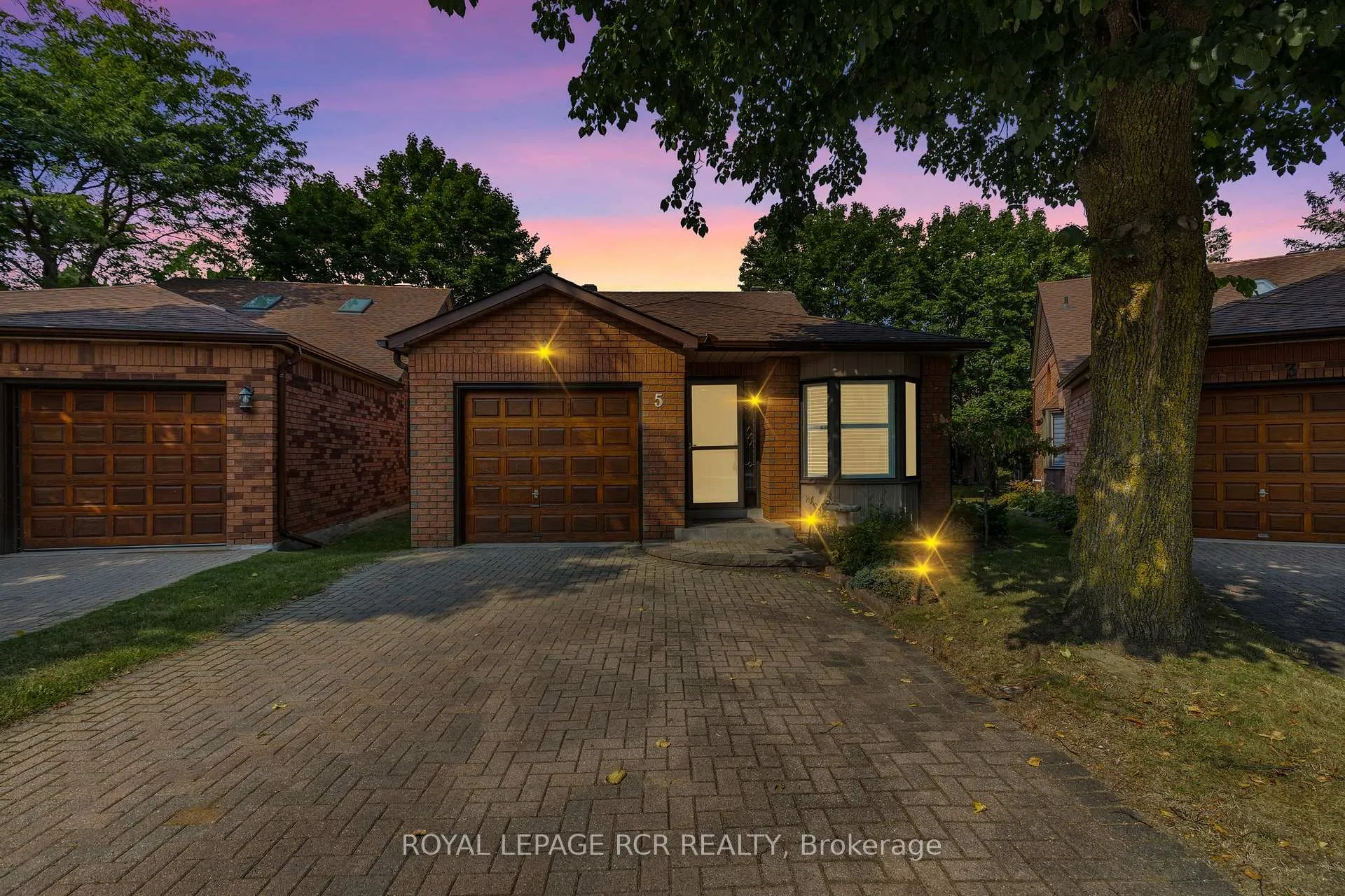 Photo 1 of 5 Biffis Court, New Tecumseth, Alliston — HOMEH