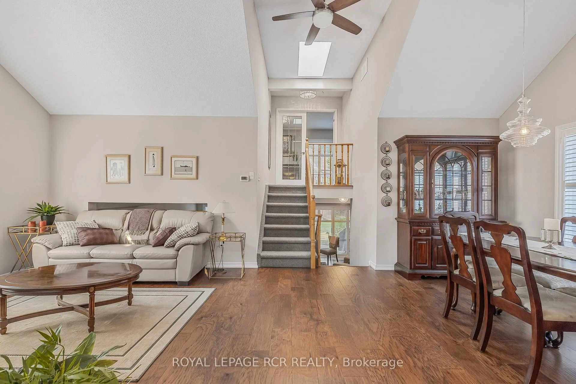 Photo 11 of 5 Biffis Court, New Tecumseth, Alliston — HOMEH