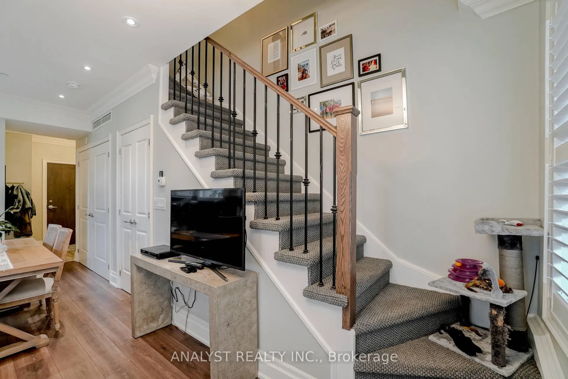 Photo 19 of 10425 Islington Avenue, Vaughan, Kleinburg — HOMEH