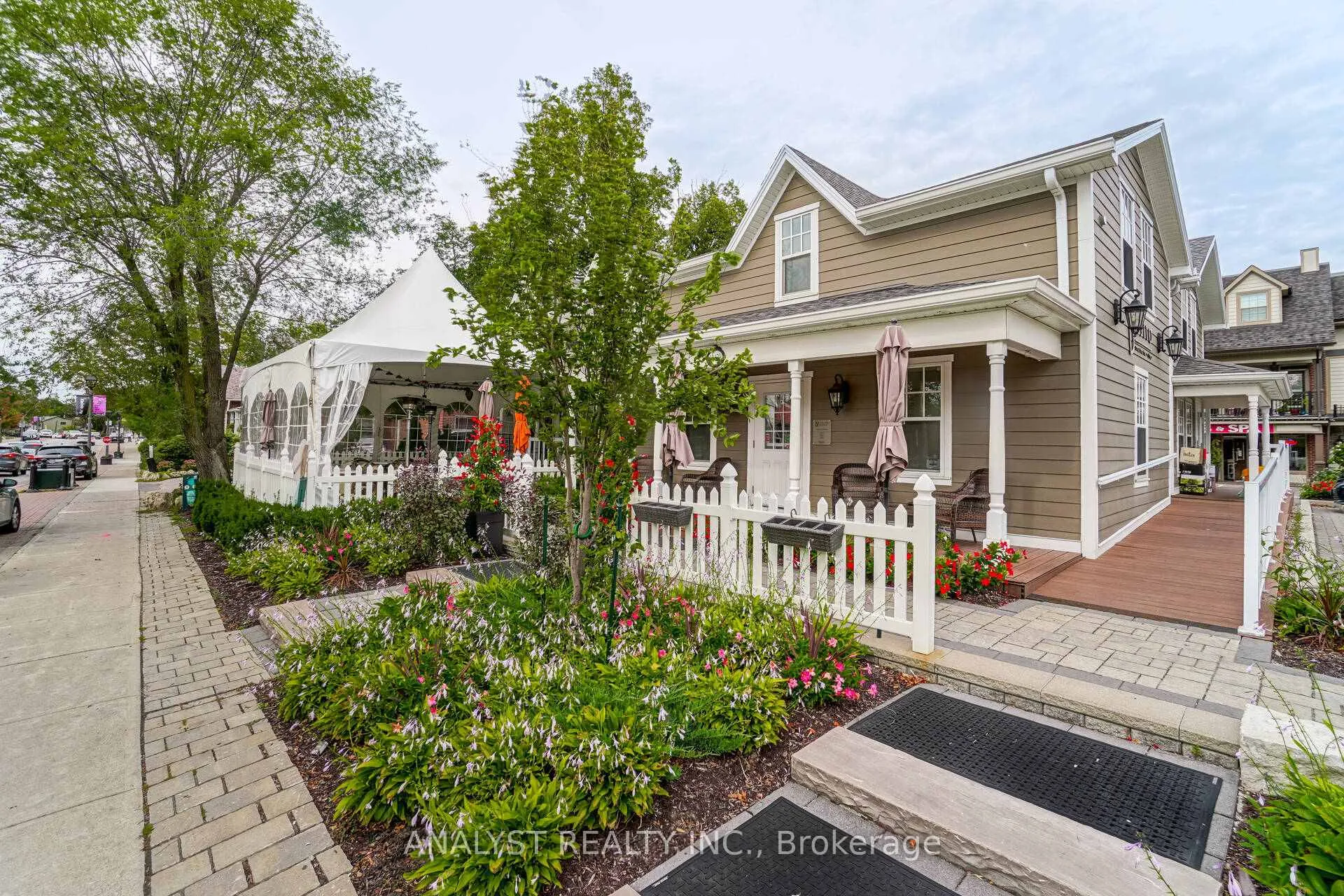 Photo 32 of 10425 Islington Avenue, Vaughan, Kleinburg — HOMEH
