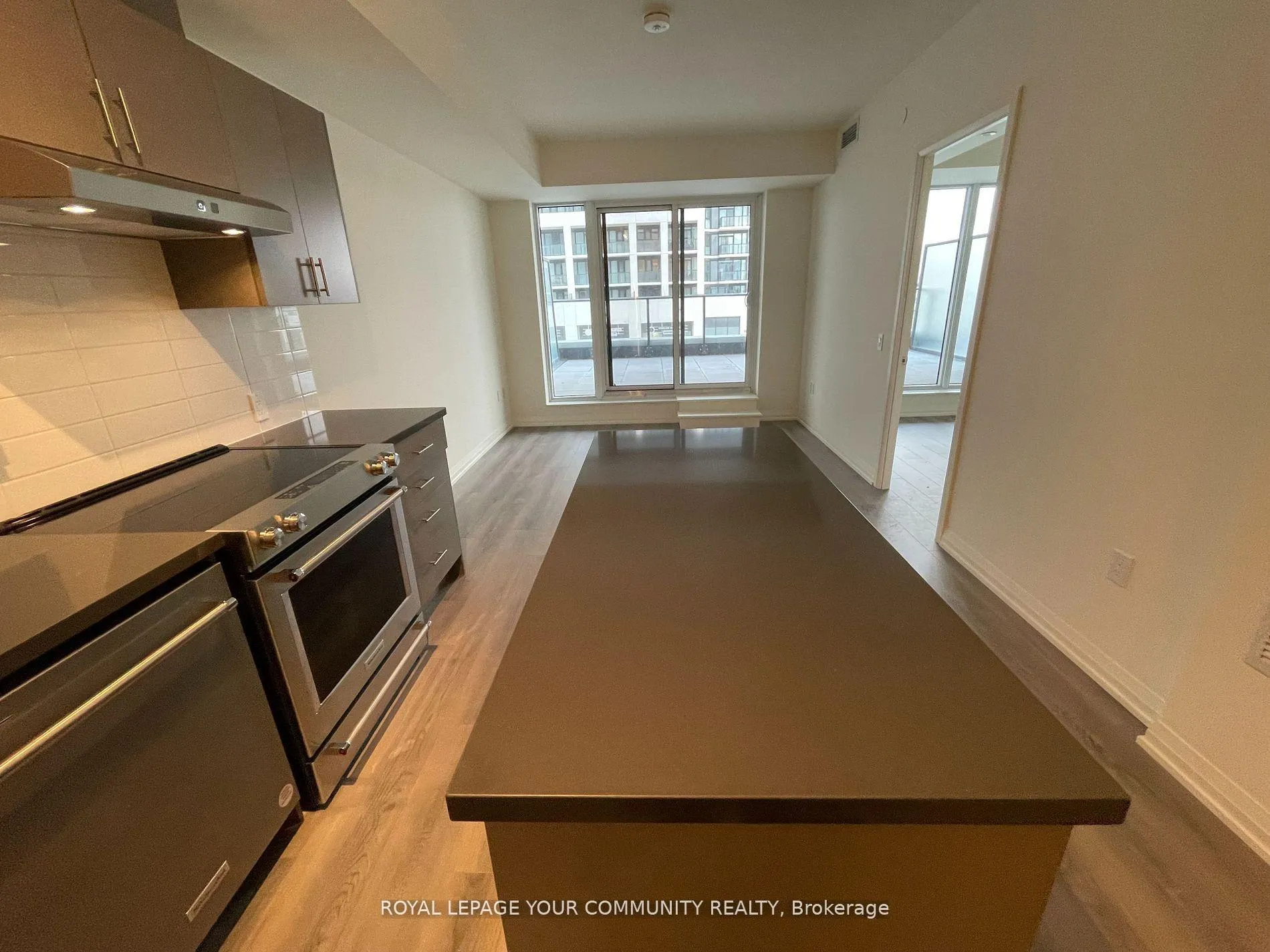 Photo 2 of Unit 204, 8960 Jane Street, Vaughan, Concord — HOMEH