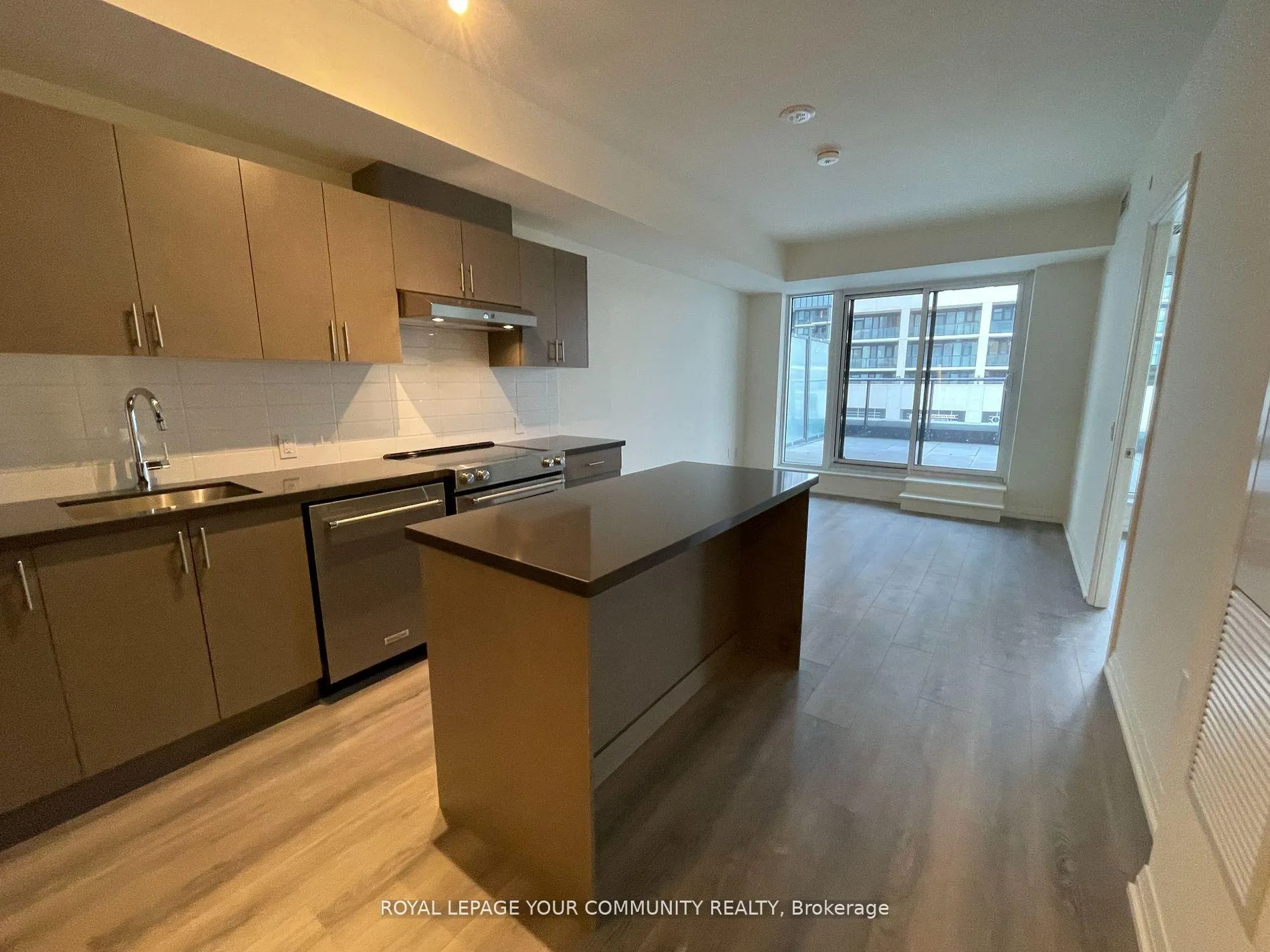Photo 5 of Unit 204, 8960 Jane Street, Vaughan, Concord — HOMEH