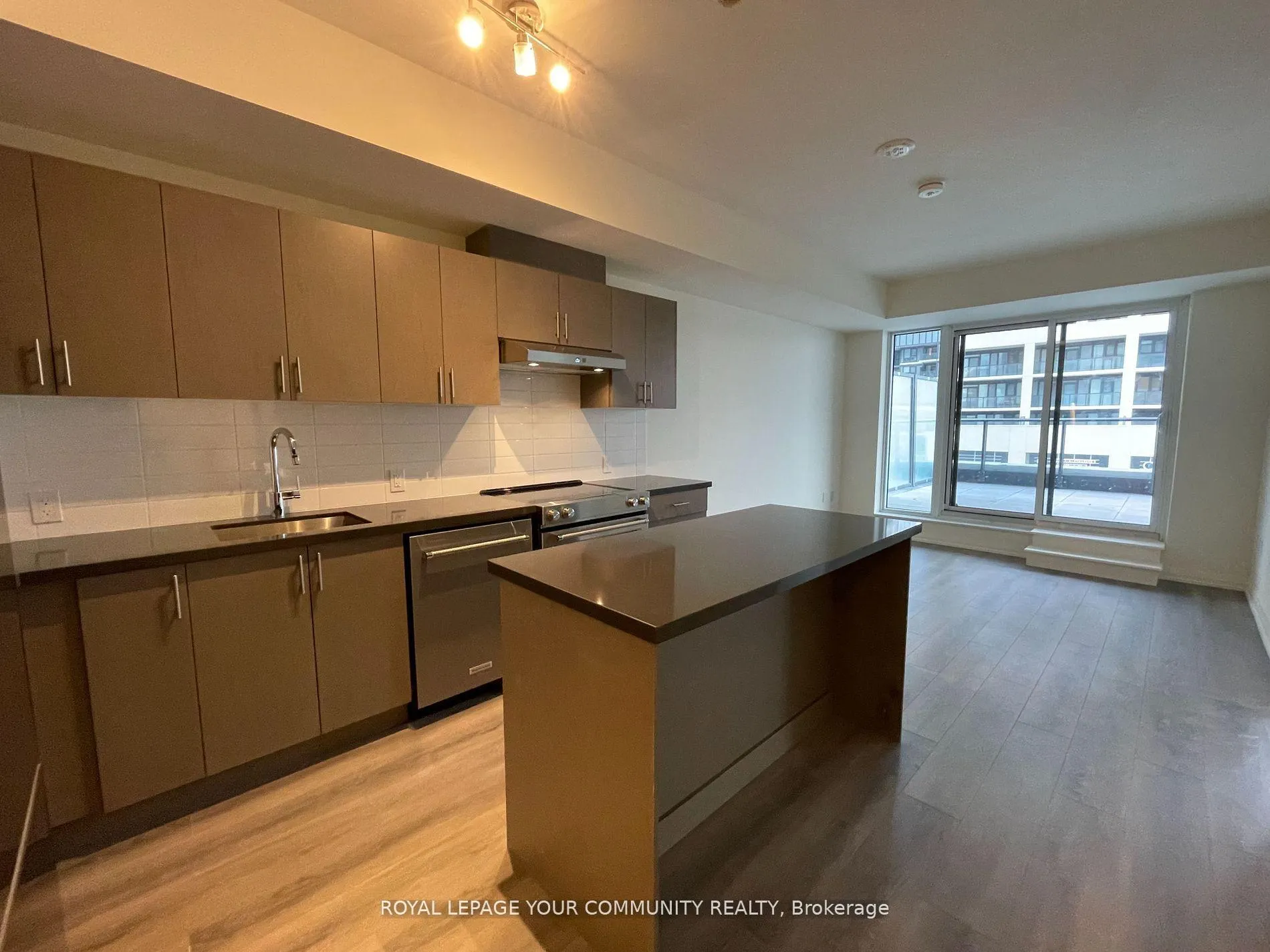 Photo 6 of Unit 204, 8960 Jane Street, Vaughan, Concord — HOMEH