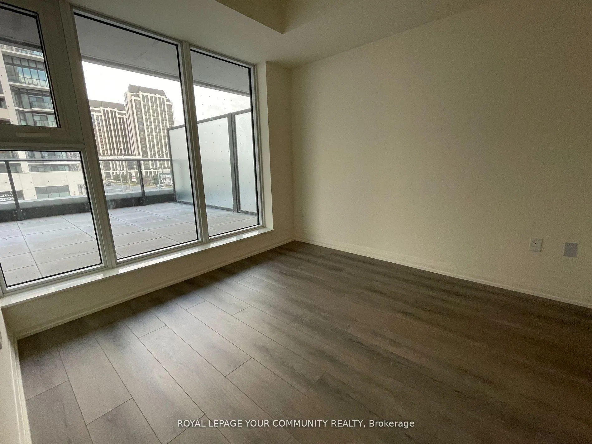 Photo 8 of Unit 204, 8960 Jane Street, Vaughan, Concord — HOMEH