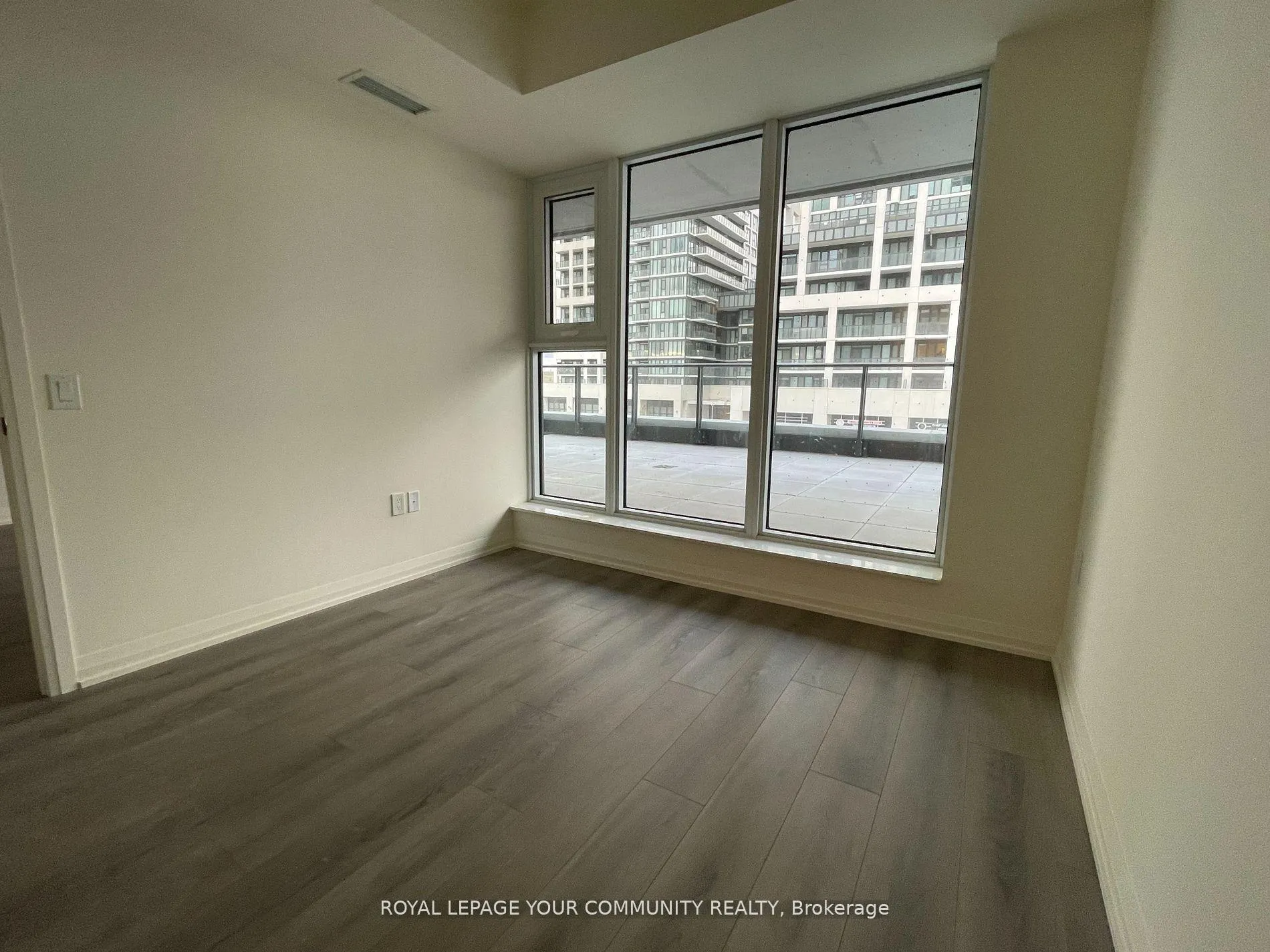Photo 10 of Unit 204, 8960 Jane Street, Vaughan, Concord — HOMEH