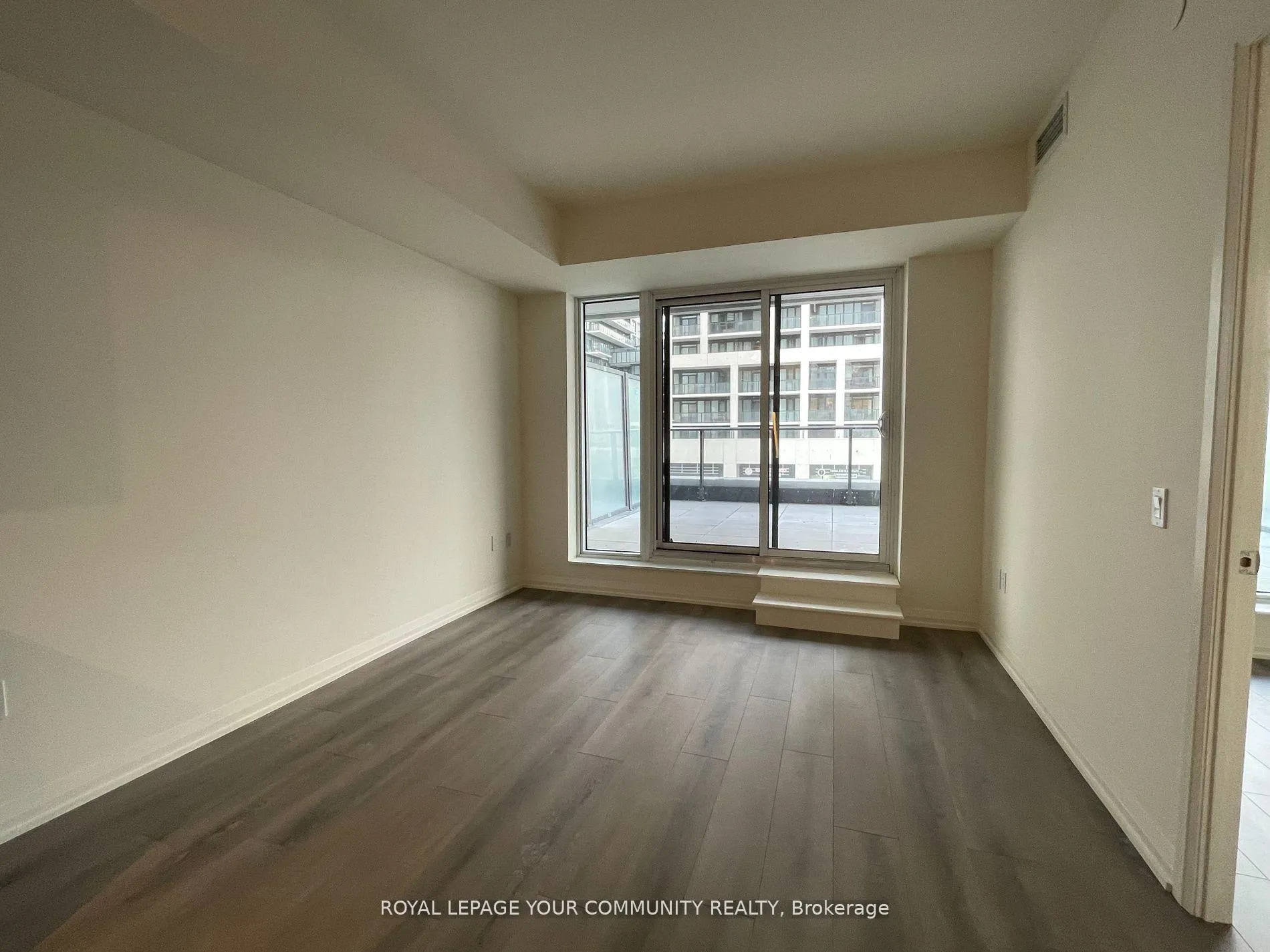 Photo 11 of Unit 204, 8960 Jane Street, Vaughan, Concord — HOMEH