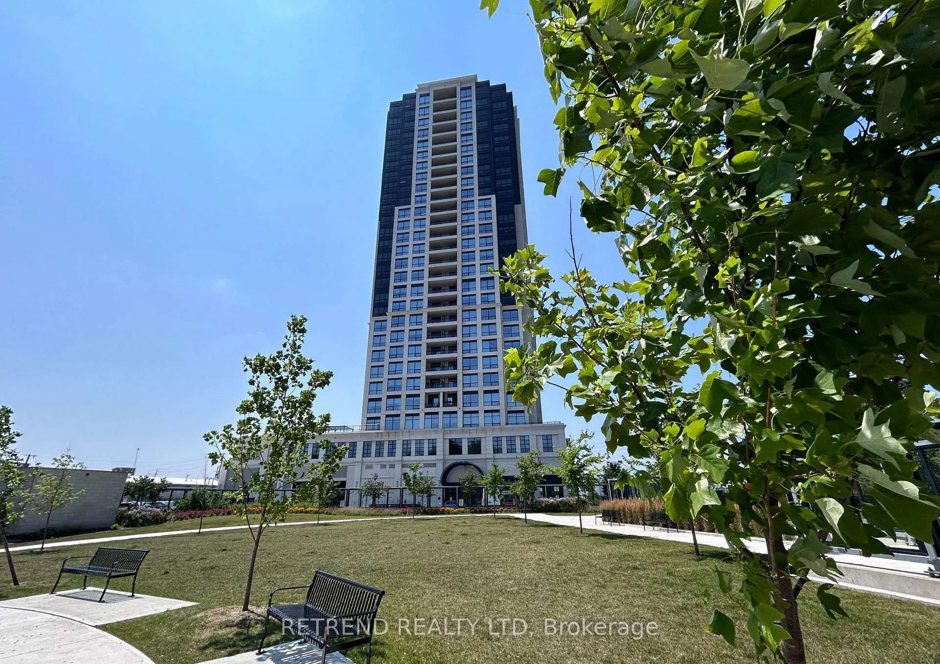 Photo 2 of Unit 611, 1 Grandview Avenue, Markham, Thornhill — HOMEH