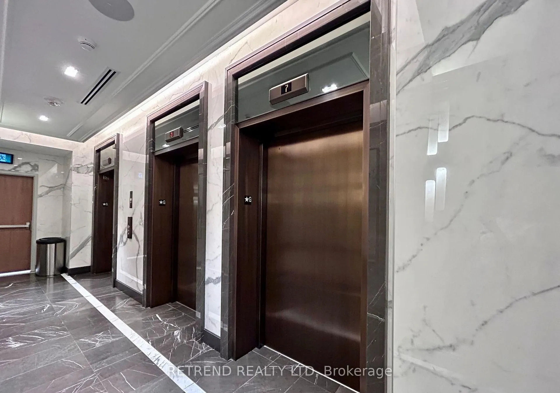 Photo 4 of Unit 611, 1 Grandview Avenue, Markham, Thornhill — HOMEH
