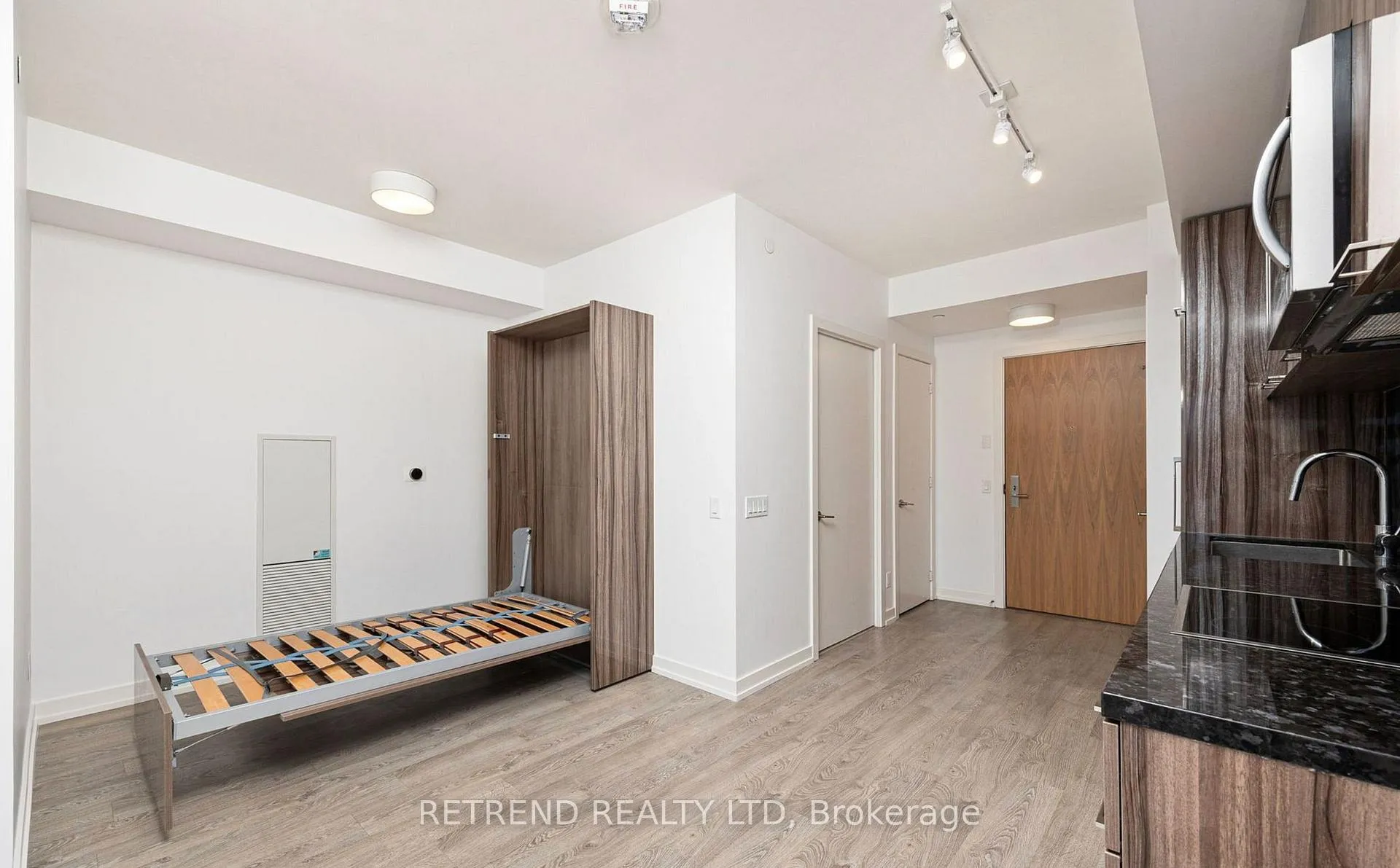 Photo 8 of Unit 611, 1 Grandview Avenue, Markham, Thornhill — HOMEH