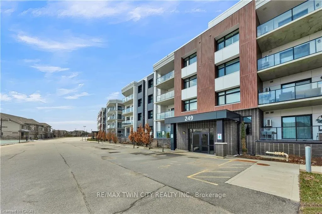 Photo 3 of Unit 405, 249 Grey Silo Road, Waterloo — HOMEH