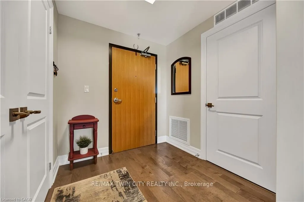 Photo 5 of Unit 405, 249 Grey Silo Road, Waterloo — HOMEH