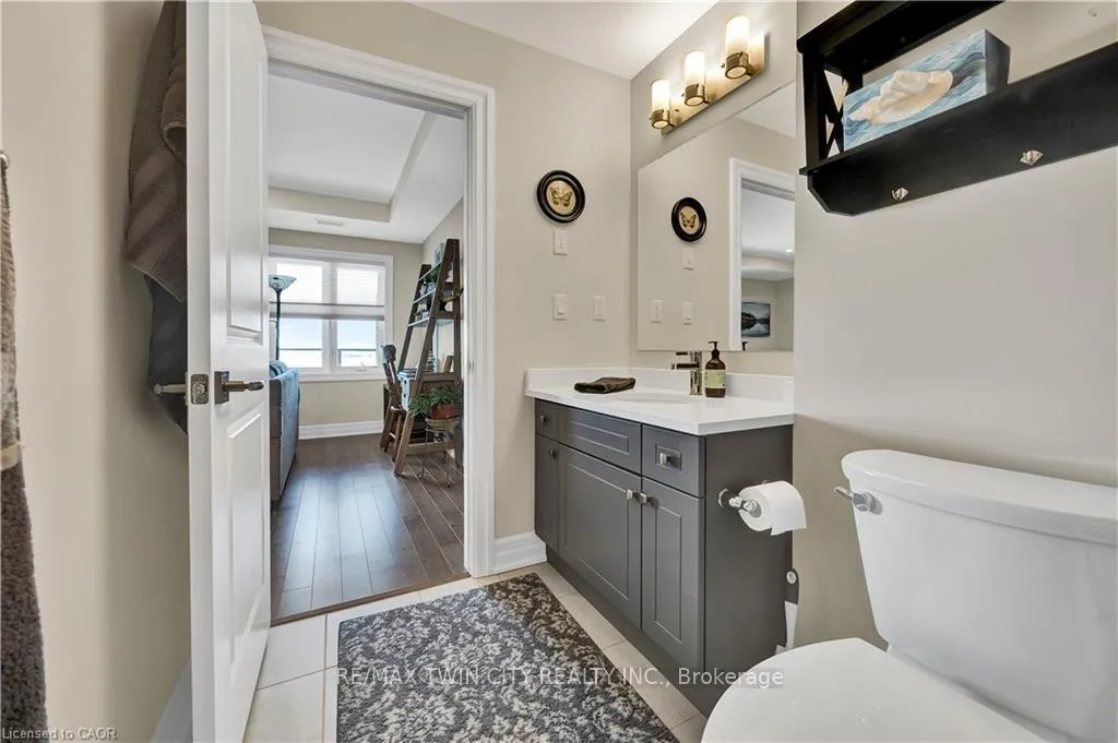 Photo 16 of Unit 405, 249 Grey Silo Road, Waterloo — HOMEH