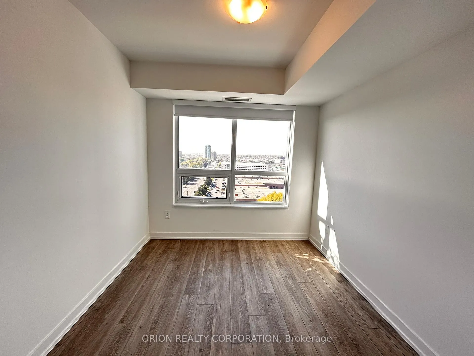 Photo 5 of Unit 1414, 1480 Bayly Street, Pickering, Bay Ridges — HOMEH