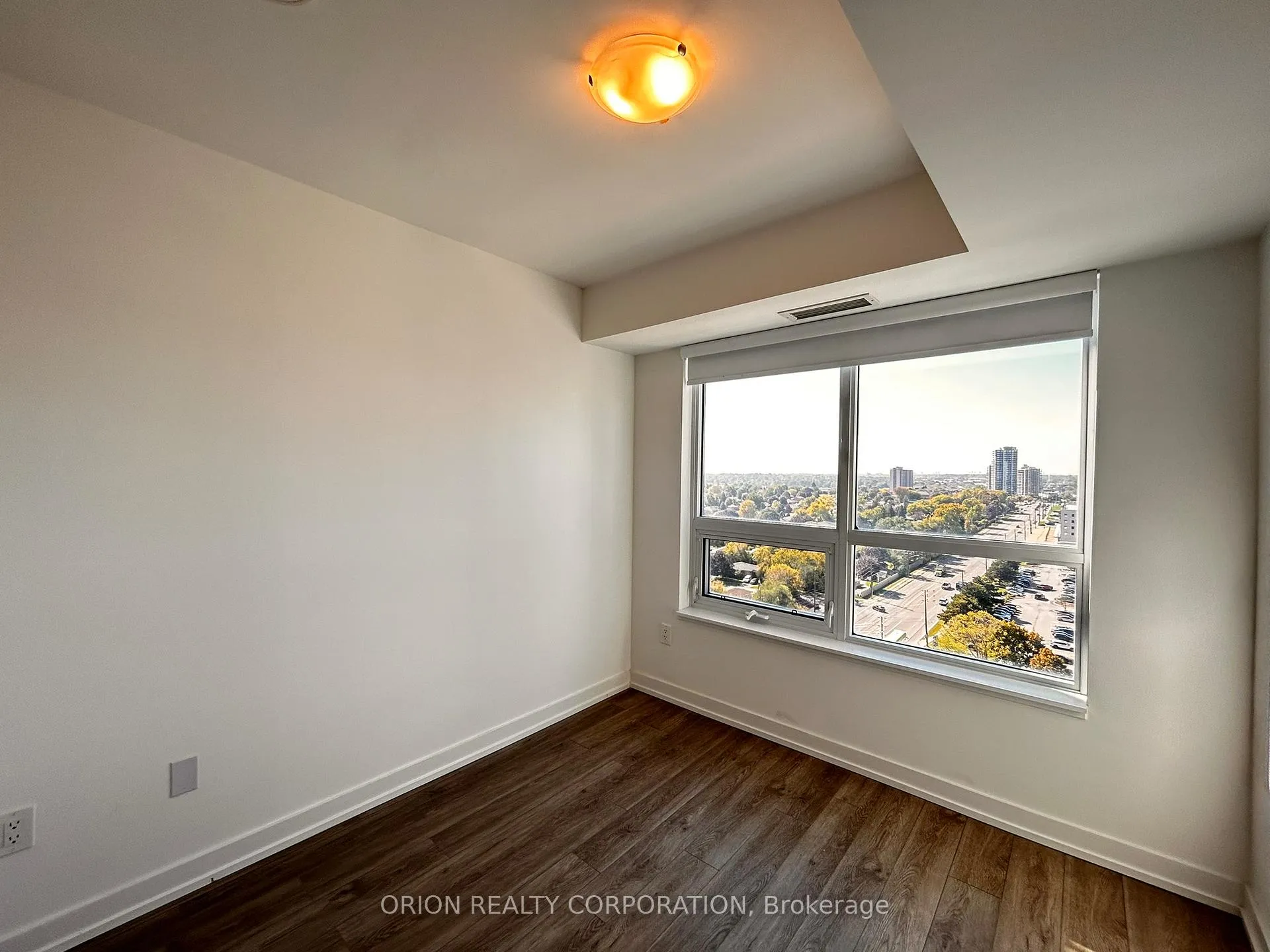 Photo 6 of Unit 1414, 1480 Bayly Street, Pickering, Bay Ridges — HOMEH