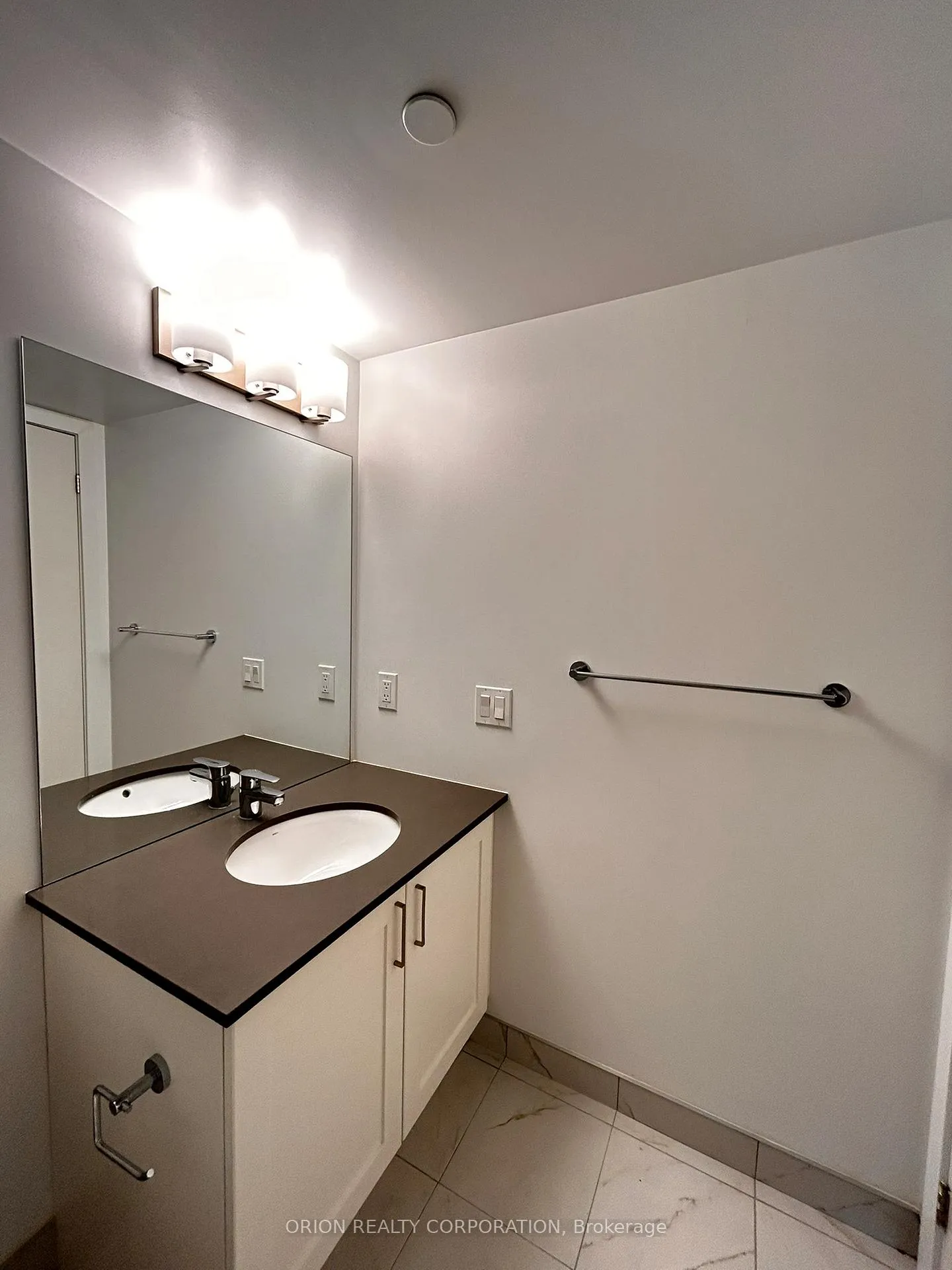 Photo 13 of Unit 1414, 1480 Bayly Street, Pickering, Bay Ridges — HOMEH