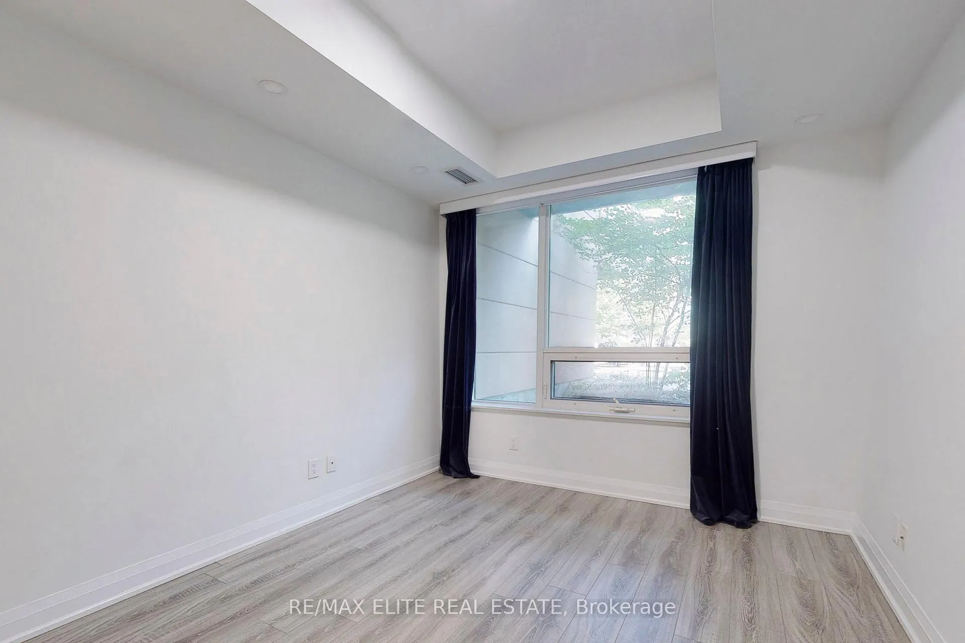 Photo 7 of Unit 101, 18 Uptown Drive, Markham, Unionville — HOMEH