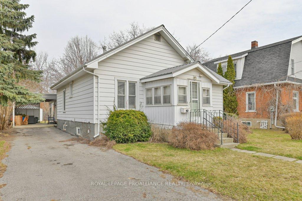 Photo 2 of 26 Burton Street, Belleville, Belleville Ward — HOMEH