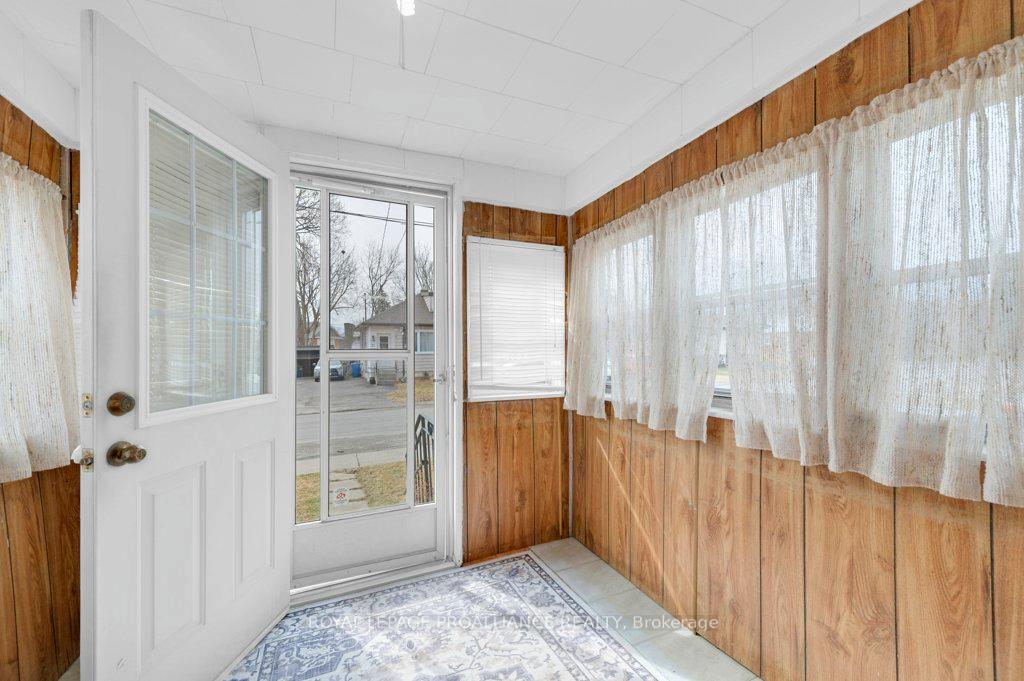 Photo 6 of 26 Burton Street, Belleville, Belleville Ward — HOMEH
