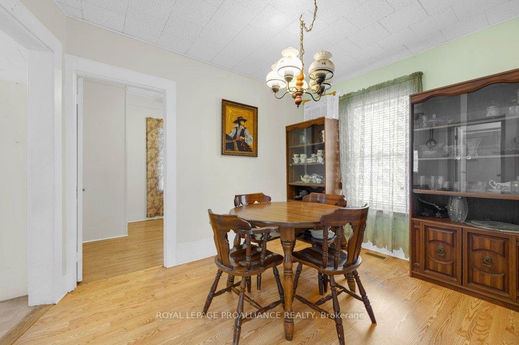 Photo 13 of 26 Burton Street, Belleville, Belleville Ward — HOMEH