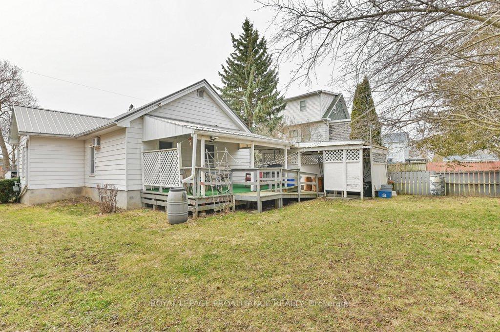 Photo 28 of 26 Burton Street, Belleville, Belleville Ward — HOMEH