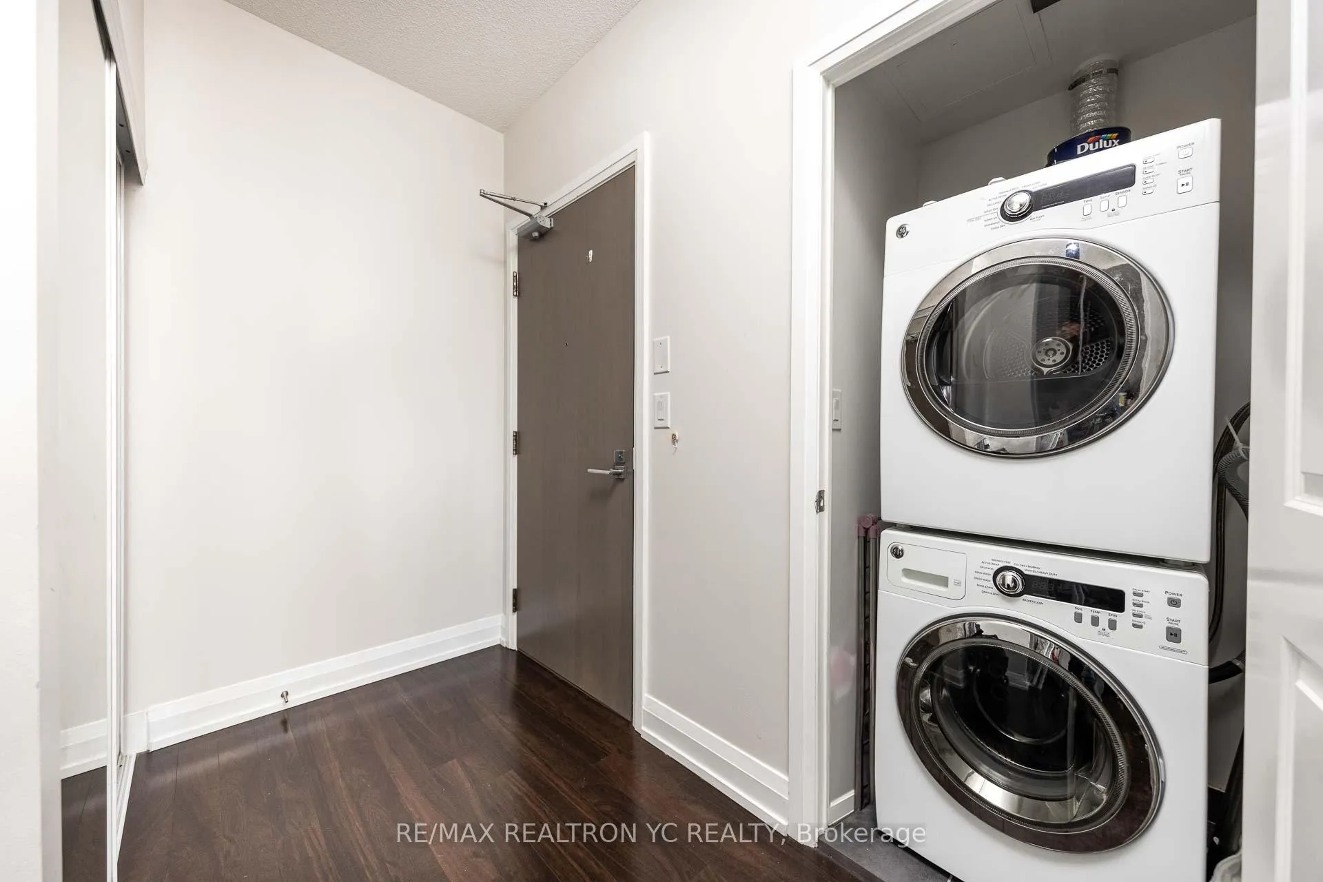 Photo 3 of Unit 310, 7167 Yonge Street, Markham, Grandview — HOMEH