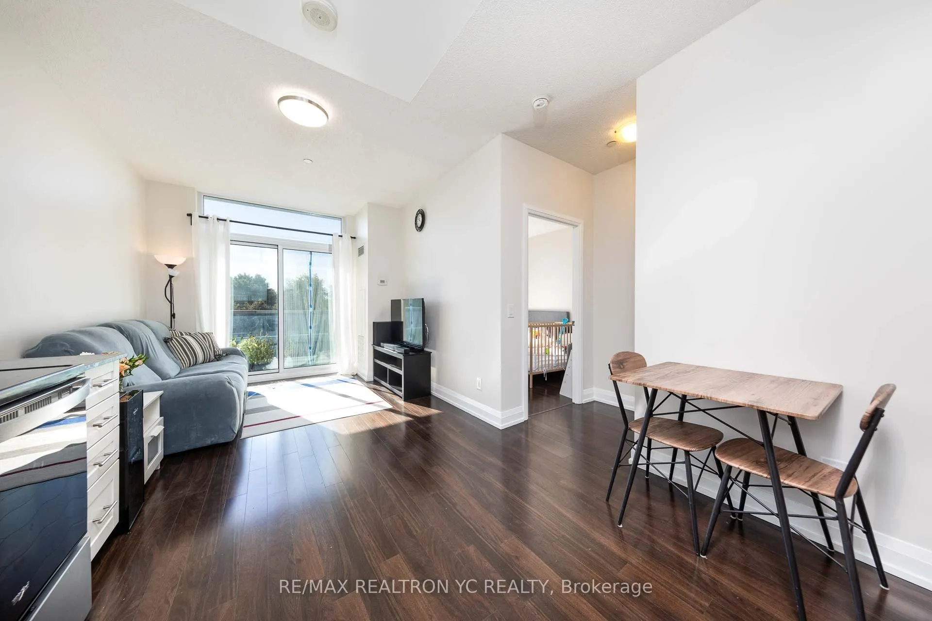 Photo 4 of Unit 310, 7167 Yonge Street, Markham, Grandview — HOMEH