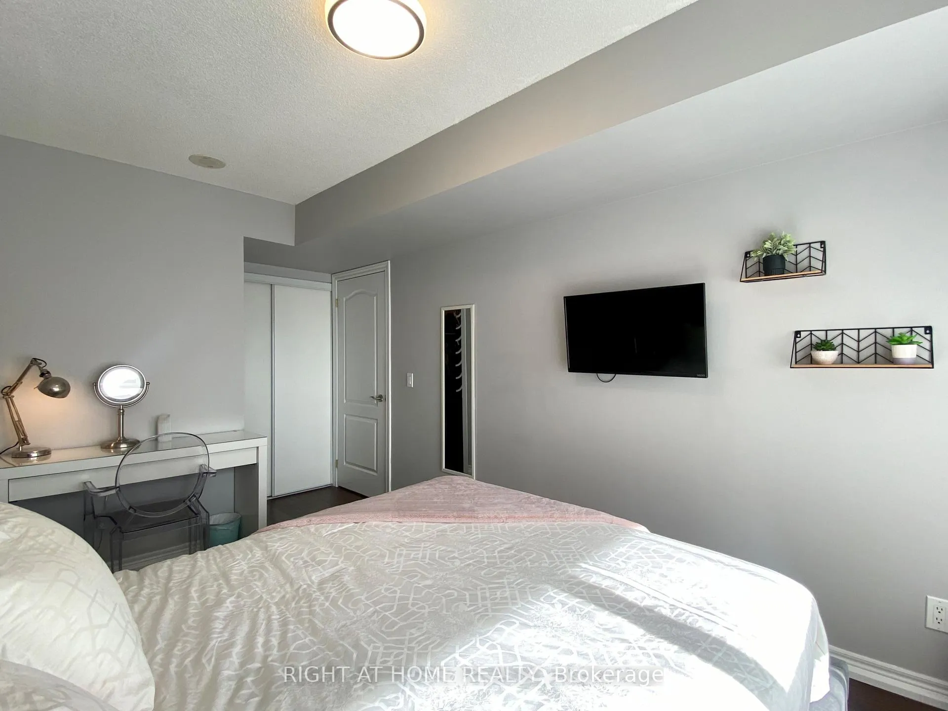 Photo 18 of Unit 408, 60 Disera Drive, Vaughan, Beverley Glen — HOMEH