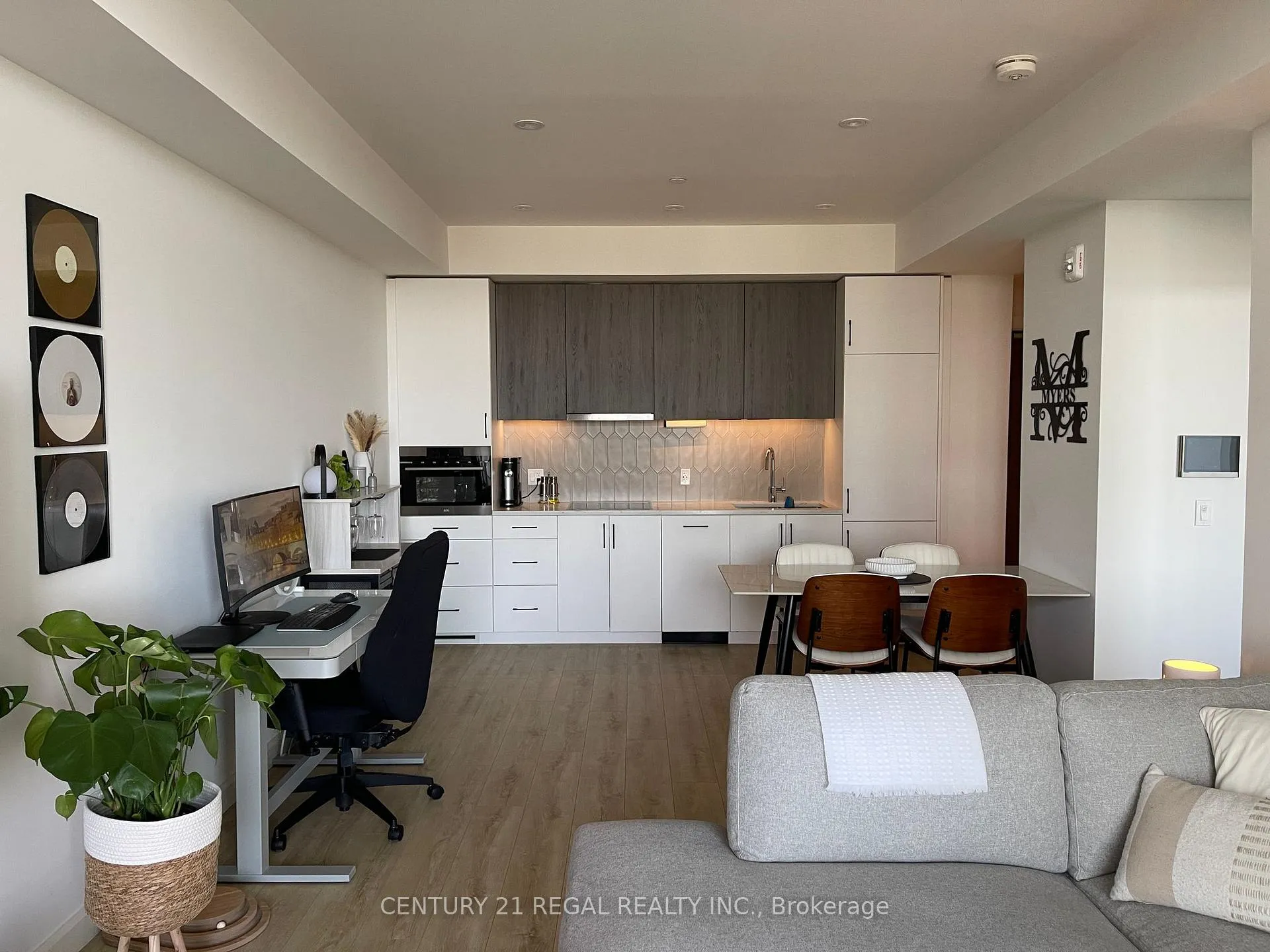 Photo 8 of Unit 708, 741 King Street W, Kitchener, KW Hospital — HOMEH