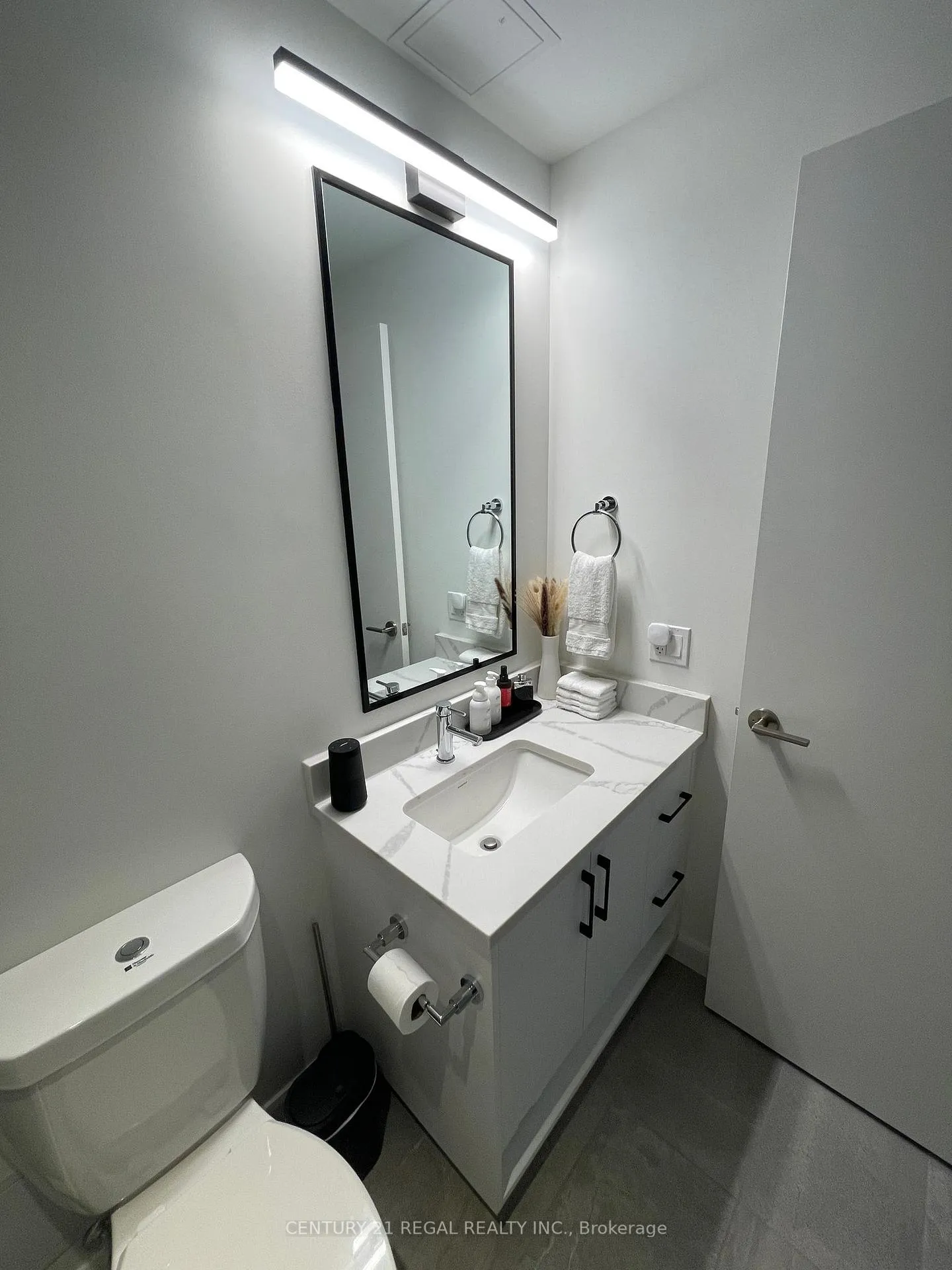 Photo 14 of Unit 708, 741 King Street W, Kitchener, KW Hospital — HOMEH