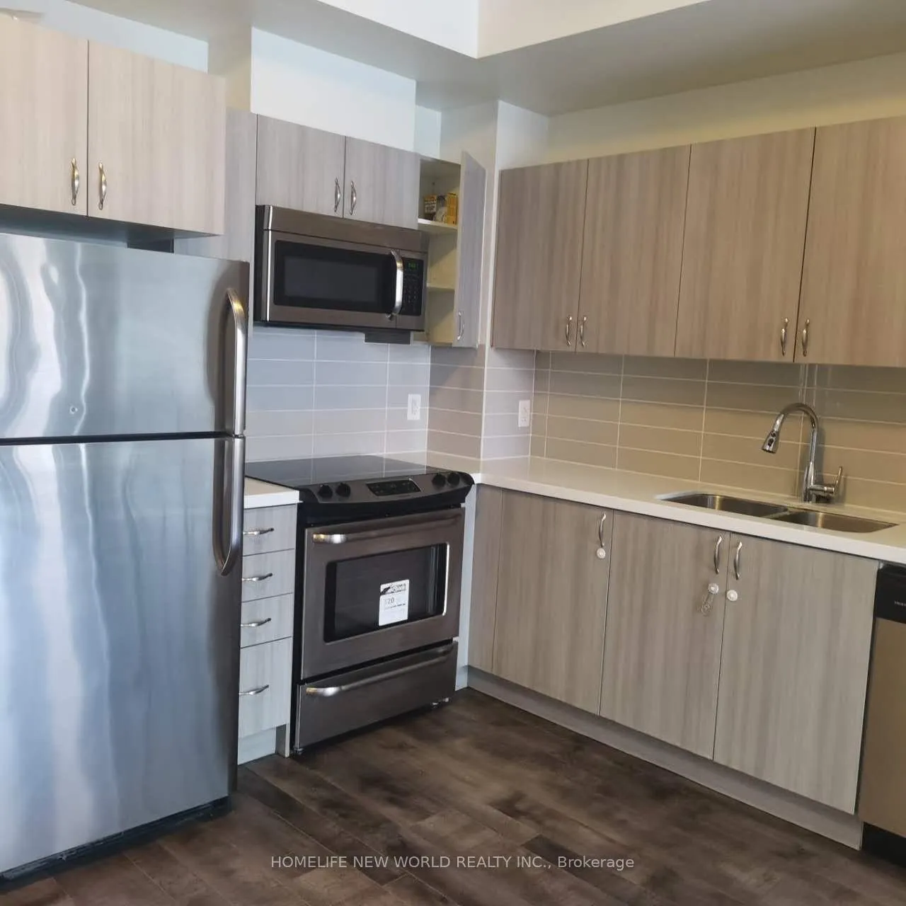 Photo 2 of Unit 230, 540 Bur Oak Avenue, Markham, Berczy — HOMEH