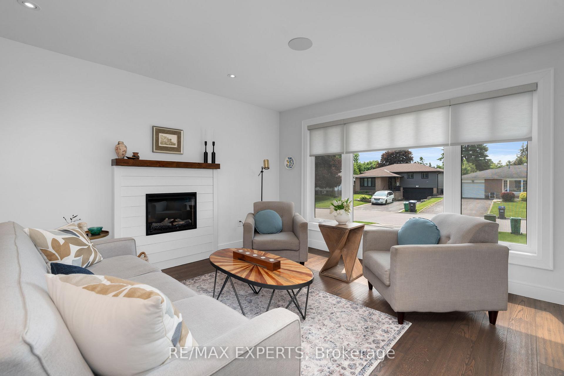 Photo 2 of 191 Beaver Avenue, Caledon, Bolton North — HOMEH