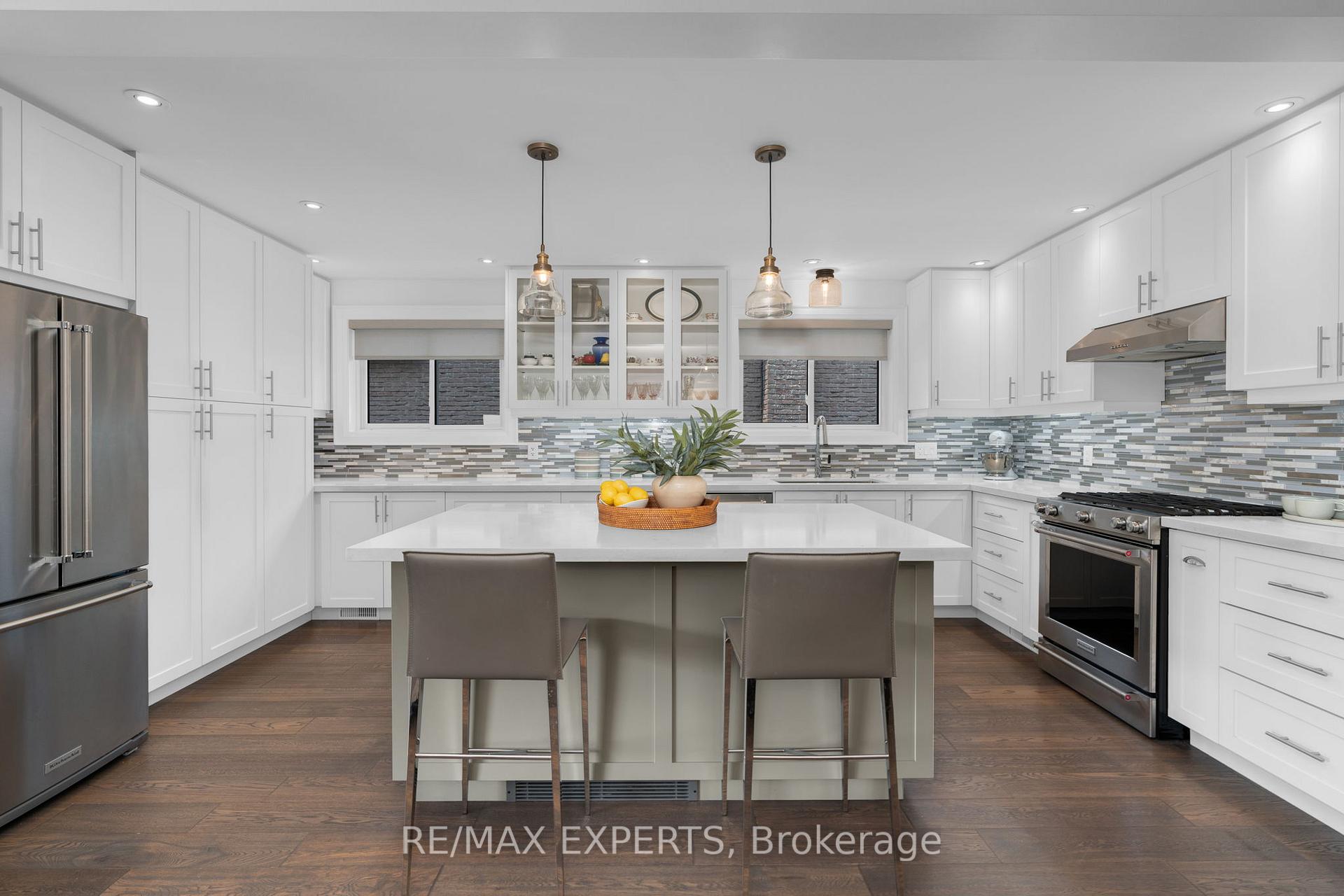 Photo 4 of 191 Beaver Avenue, Caledon, Bolton North — HOMEH