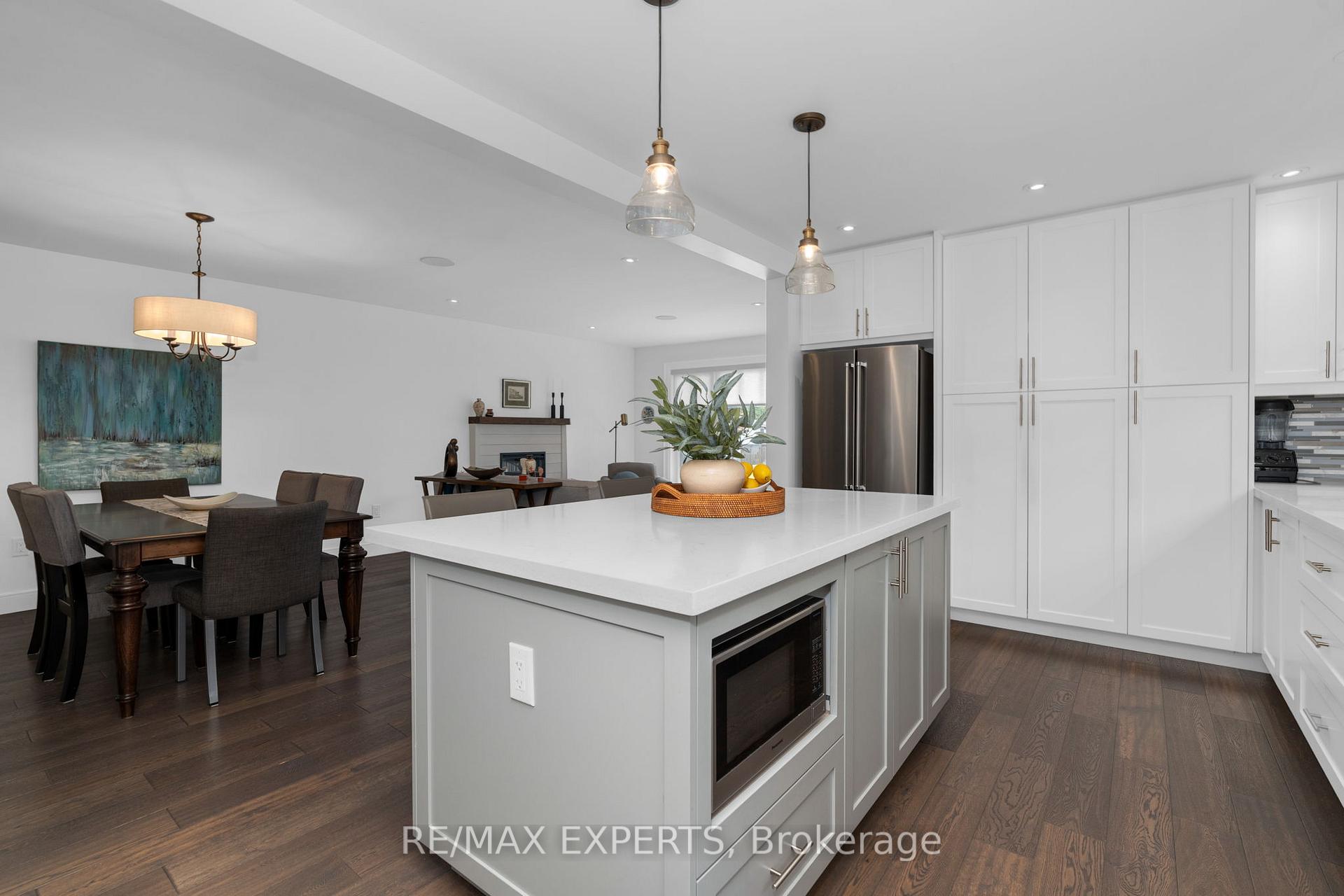 Photo 13 of 191 Beaver Avenue, Caledon, Bolton North — HOMEH