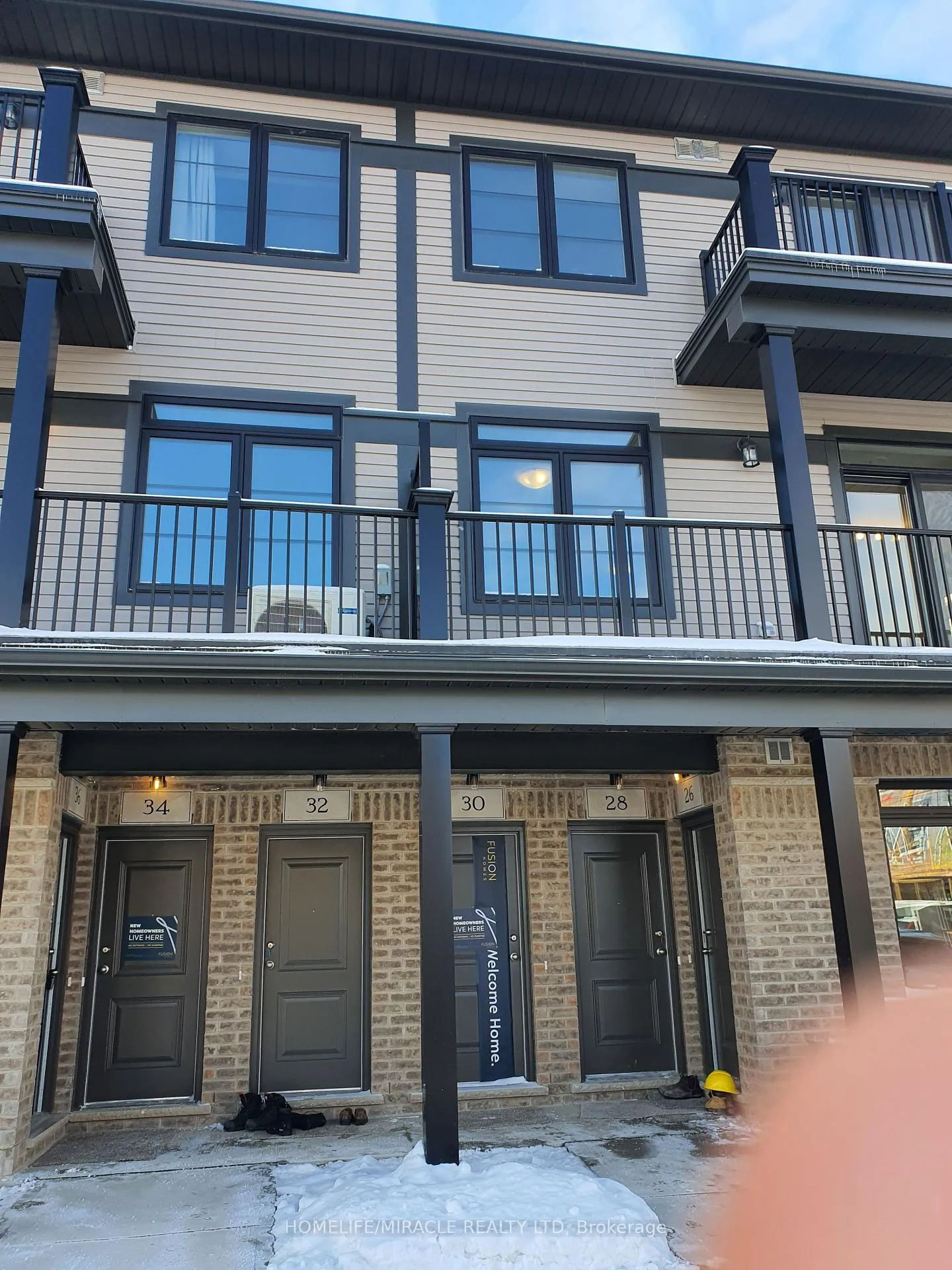 Photo 1 of 32 Lomond Lane, Kitchener, Huron Park — HOMEH