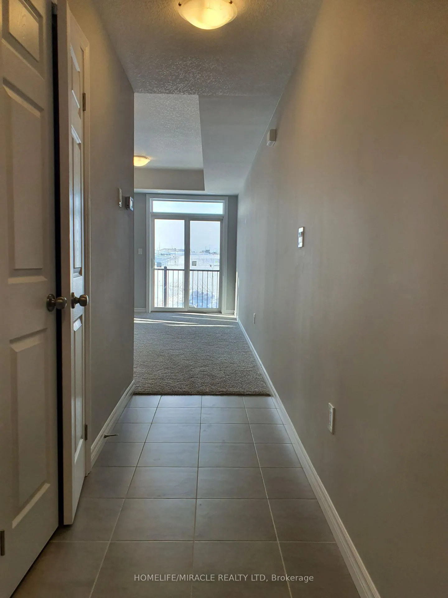 Photo 3 of 32 Lomond Lane, Kitchener, Huron Park — HOMEH