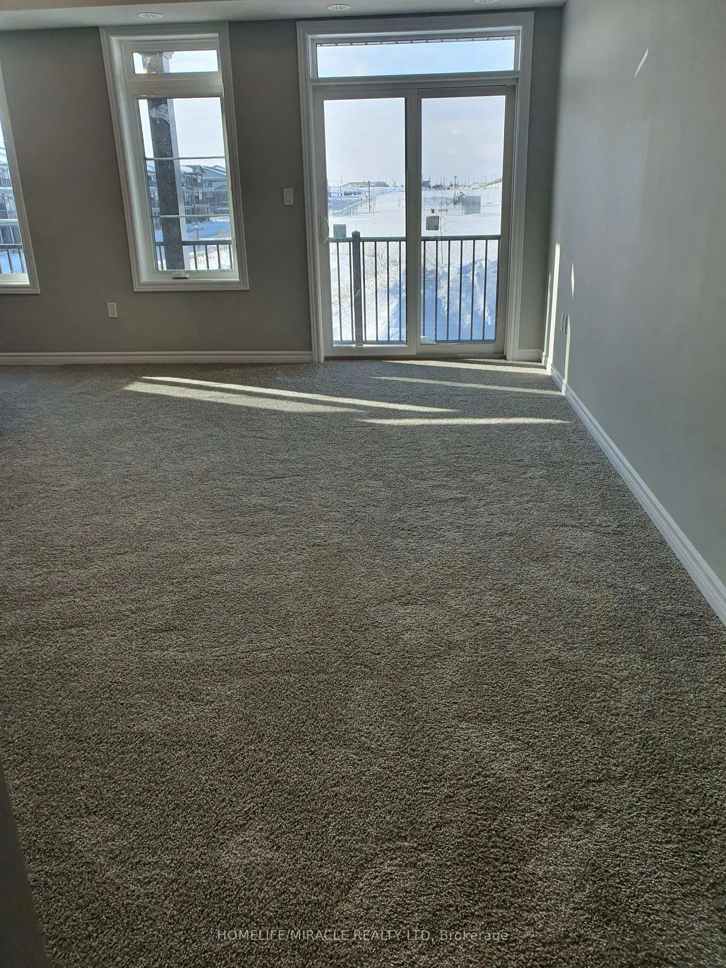Photo 5 of 32 Lomond Lane, Kitchener, Huron Park — HOMEH