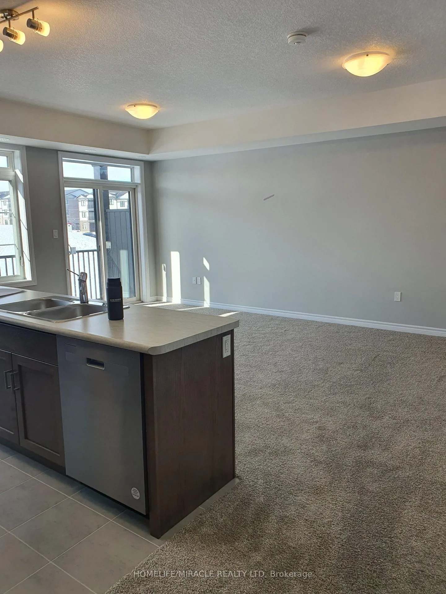 Photo 9 of 32 Lomond Lane, Kitchener, Huron Park — HOMEH