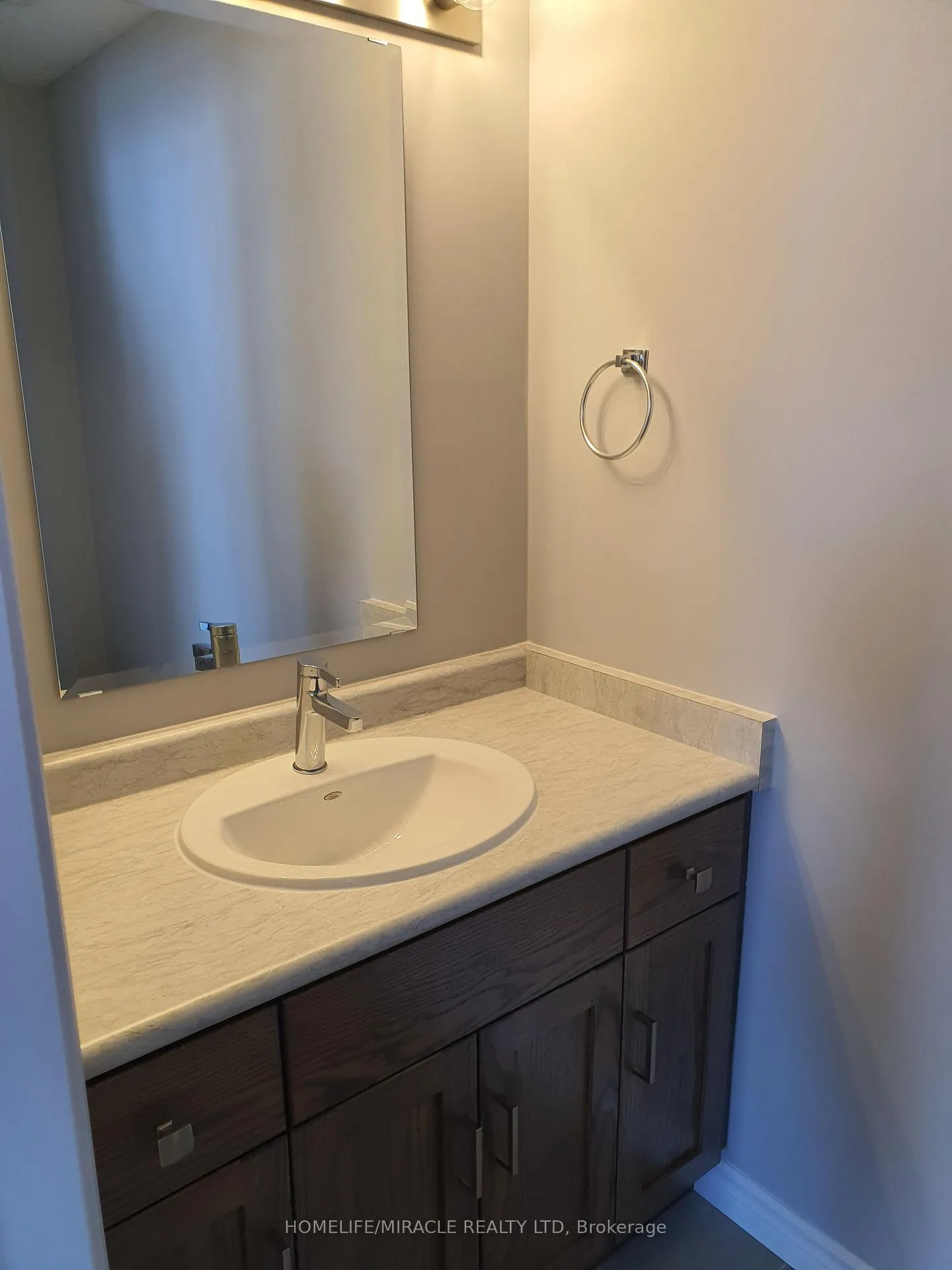 Photo 10 of 32 Lomond Lane, Kitchener, Huron Park — HOMEH