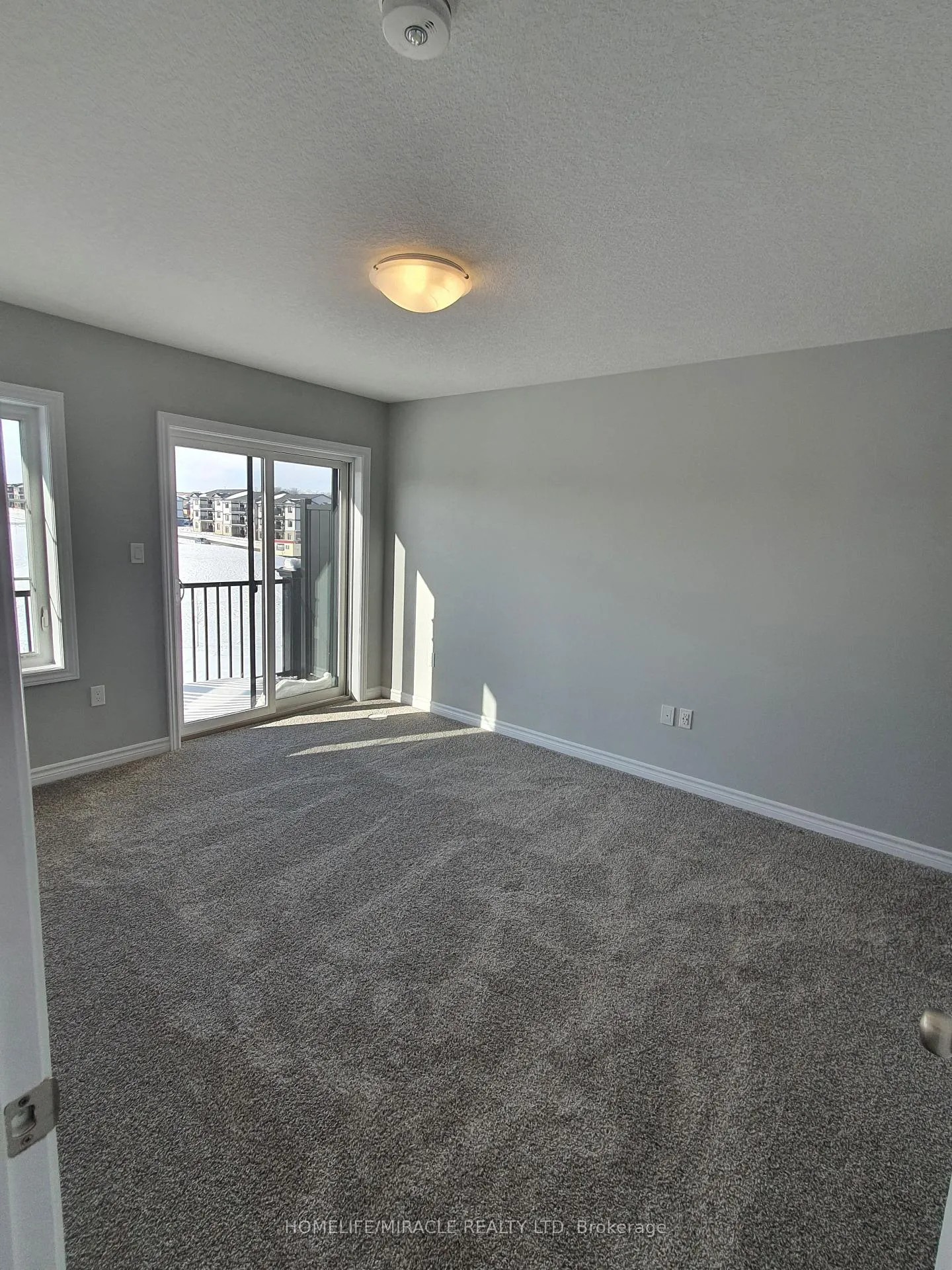 Photo 15 of 32 Lomond Lane, Kitchener, Huron Park — HOMEH