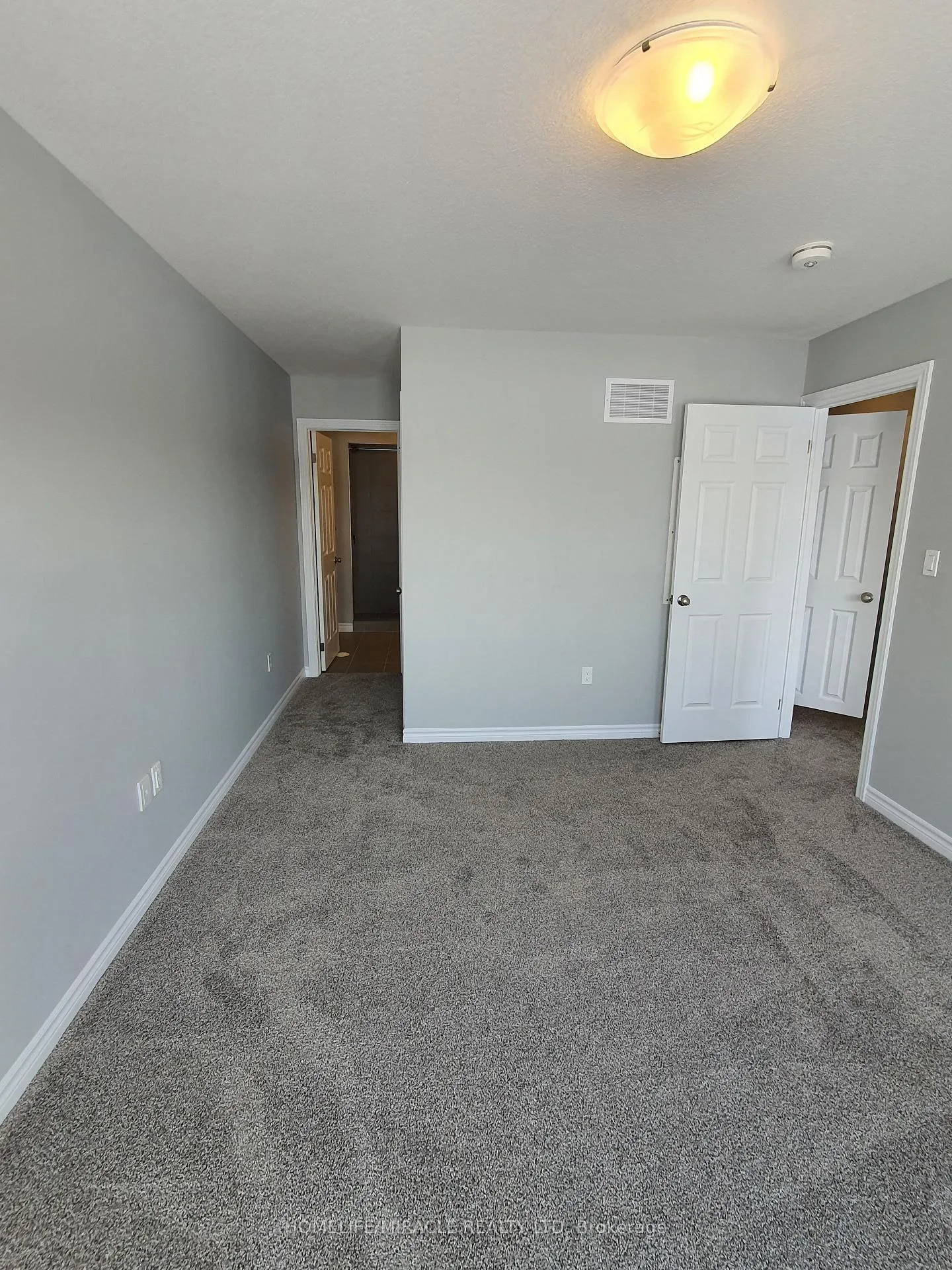 Photo 18 of 32 Lomond Lane, Kitchener, Huron Park — HOMEH