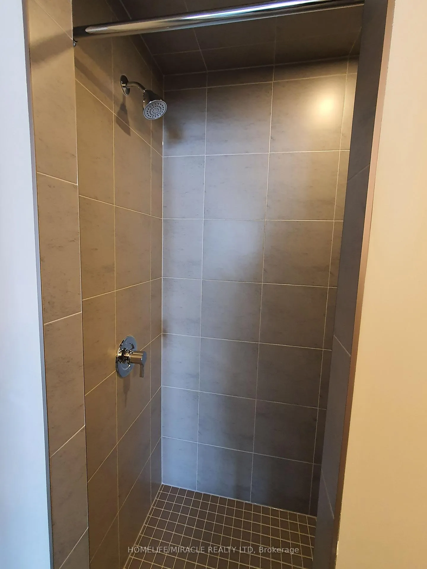 Photo 21 of 32 Lomond Lane, Kitchener, Huron Park — HOMEH